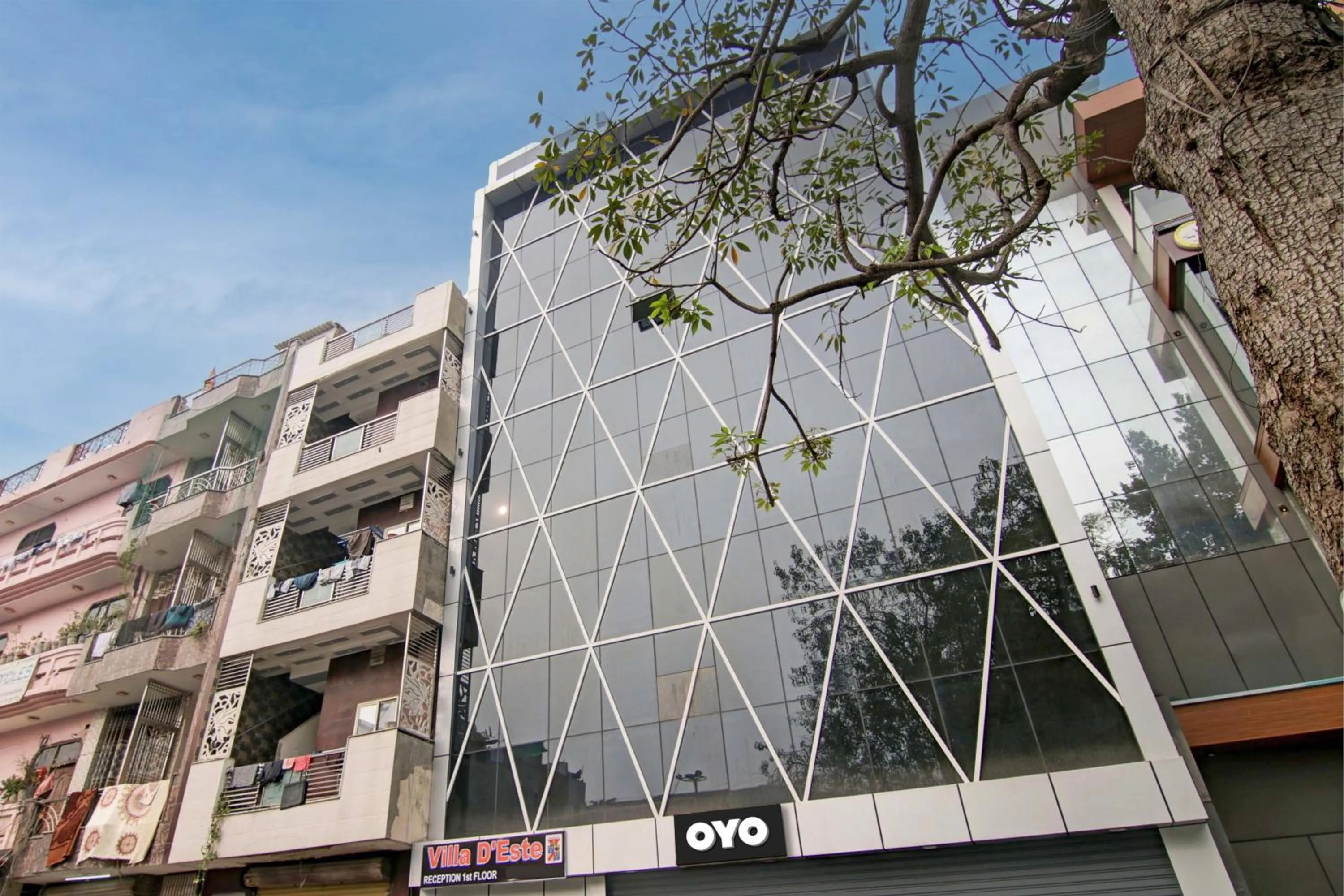 Facade/entrance in Hotel O Villa DEste