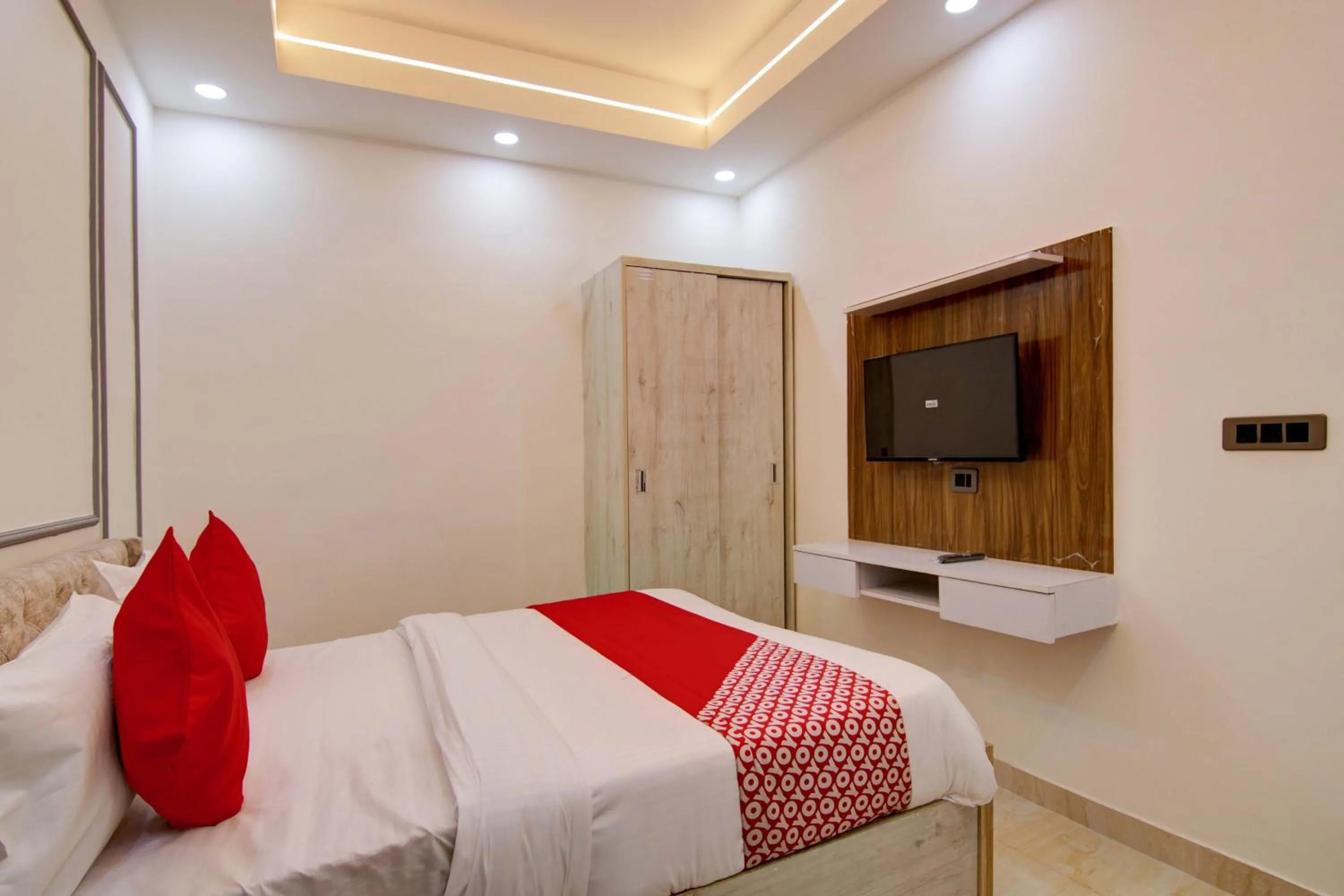 Bedroom, Bed in Hotel O Villa DEste