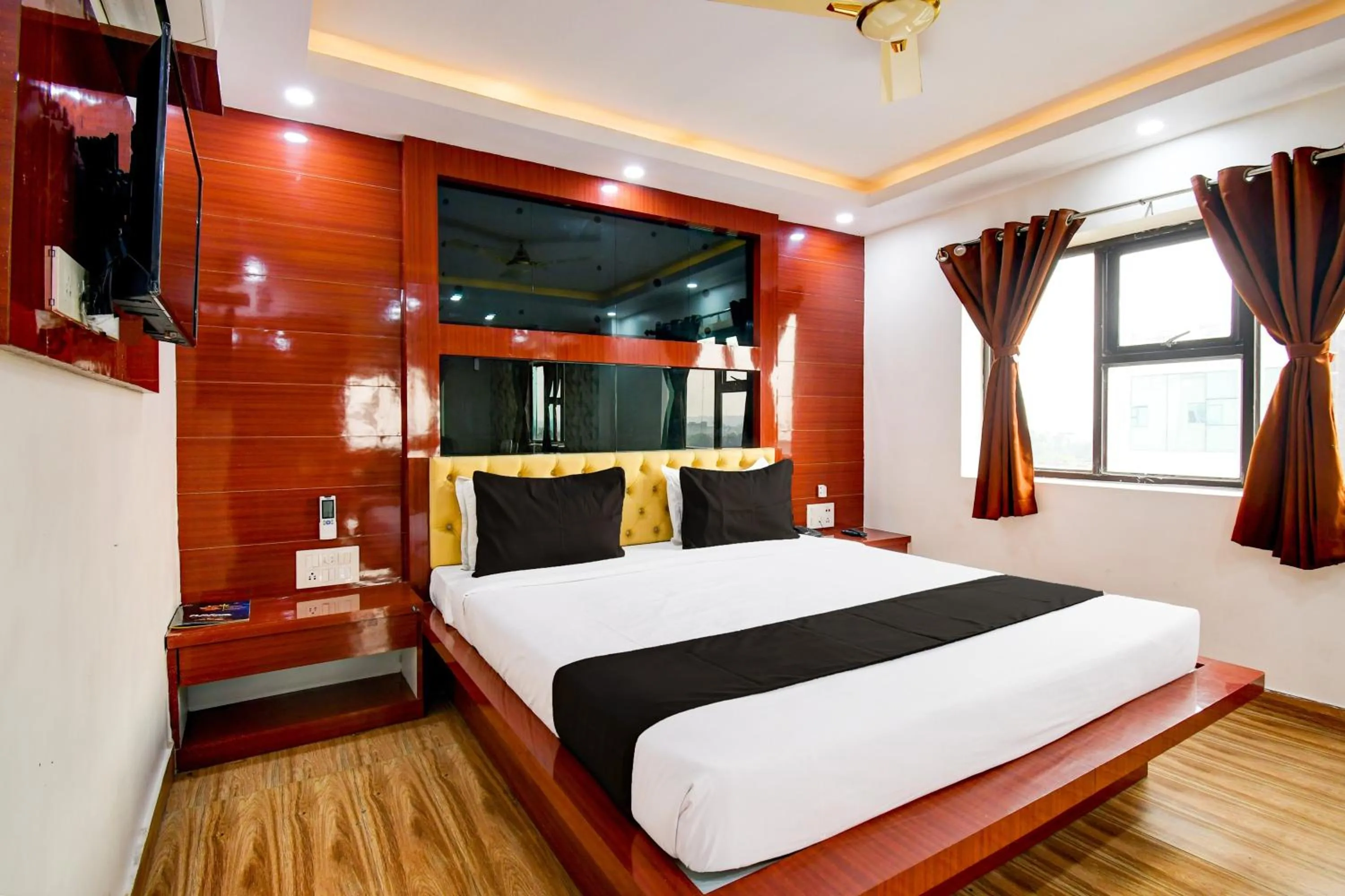 Bedroom, Bed in Collection O by OYO Flavour