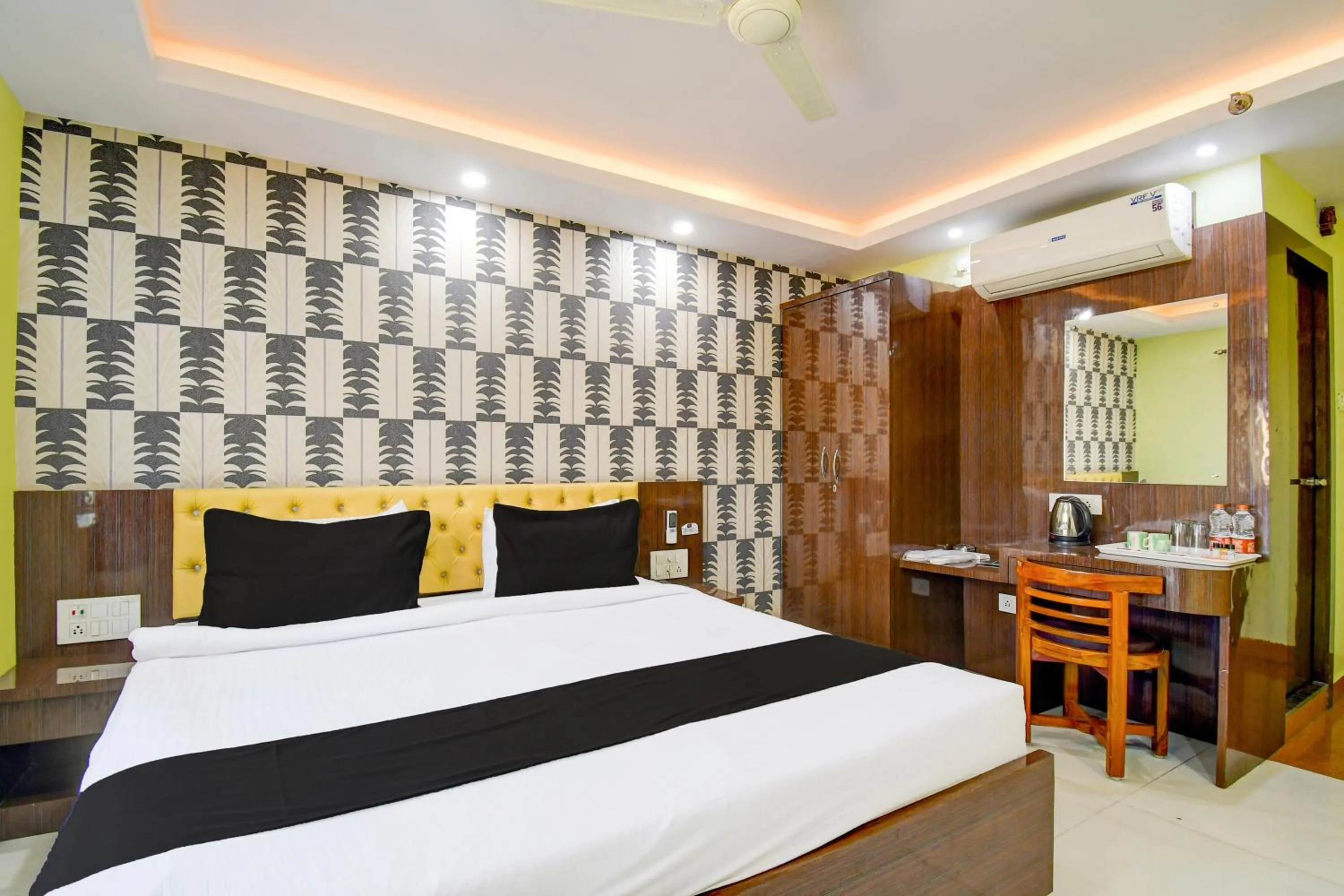 Bedroom, Bed in Collection O by OYO Flavour