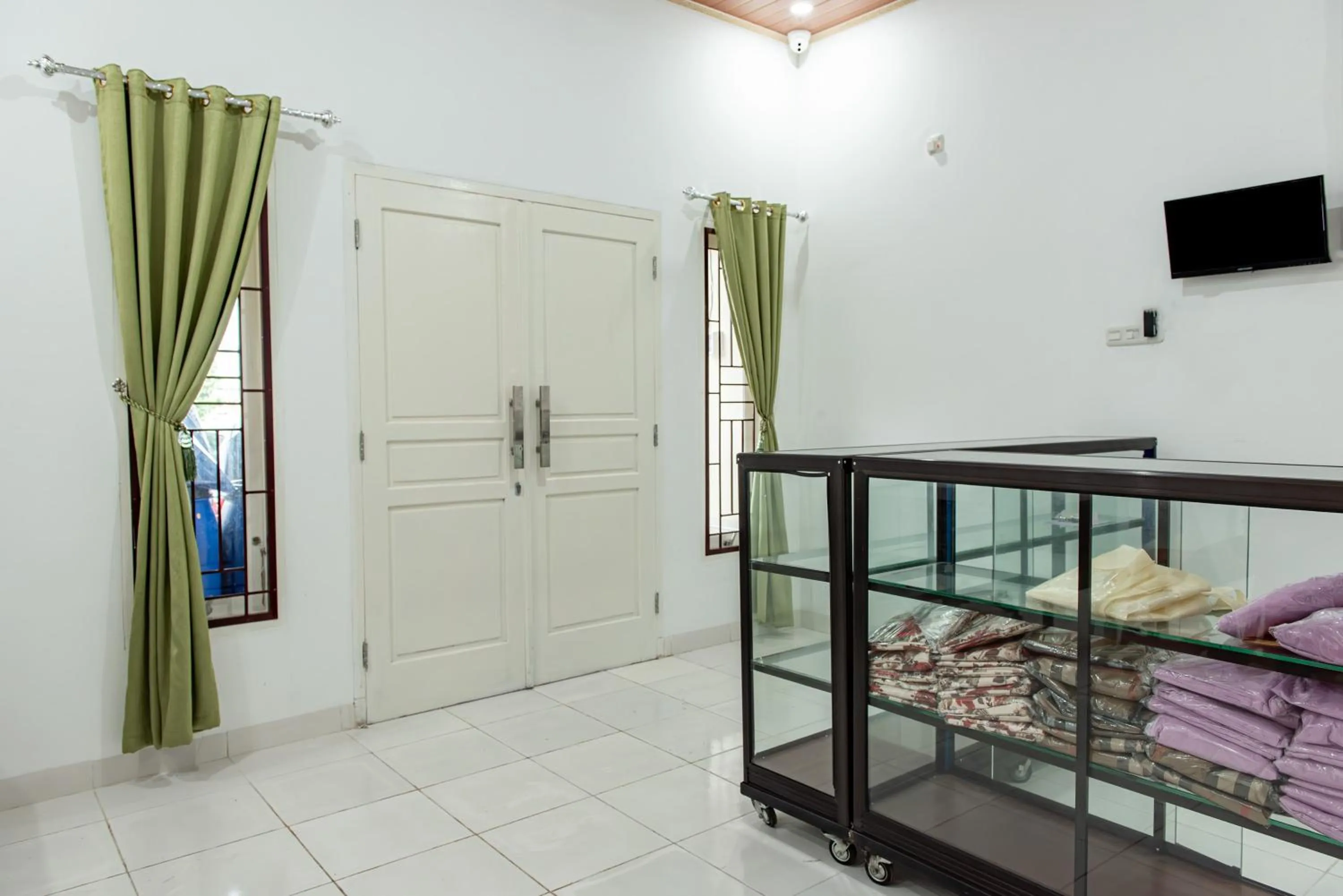 Lobby or reception, Bed in Hotel O Alnasya Syariah