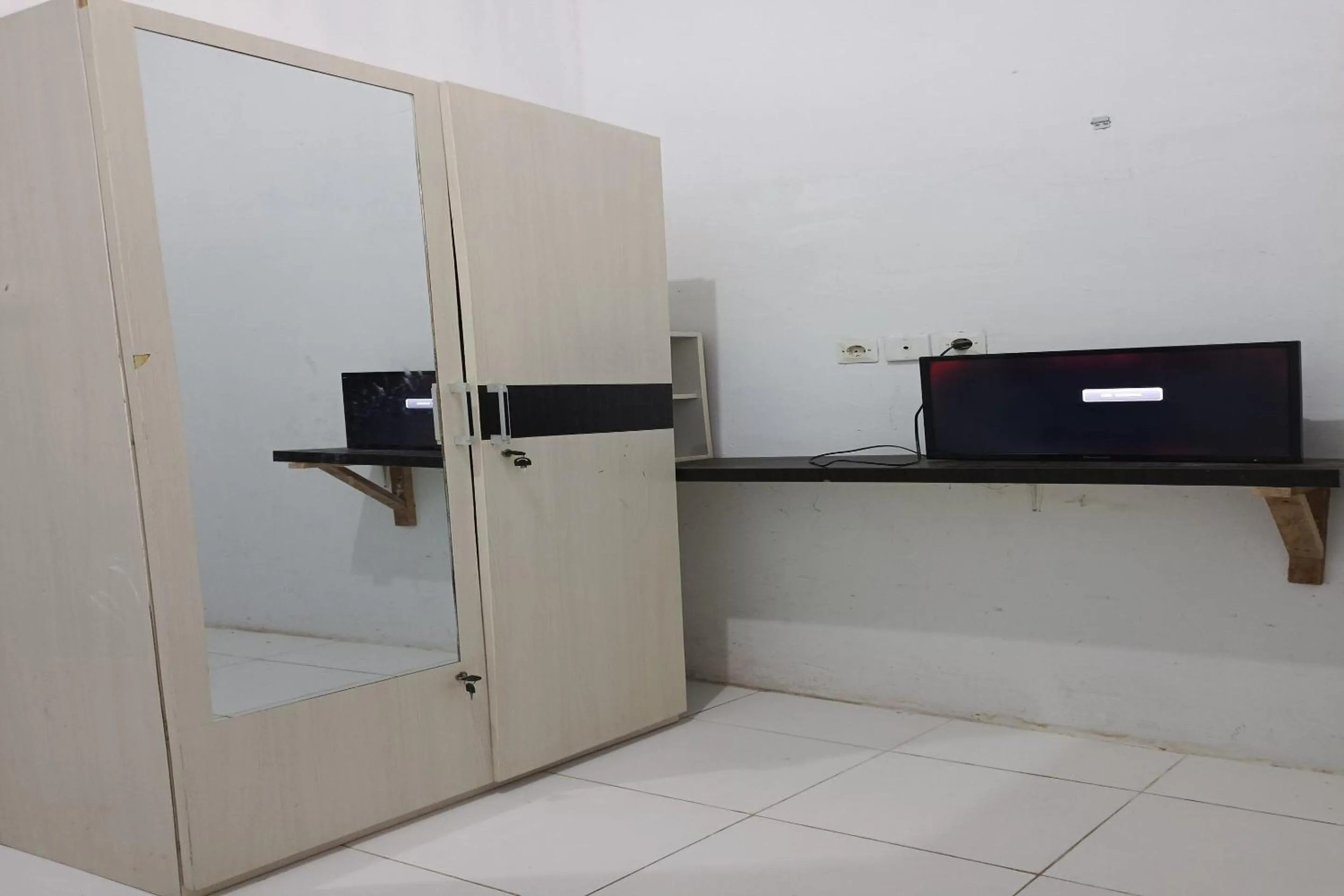 Bedroom in Hotel O Elang Homestay