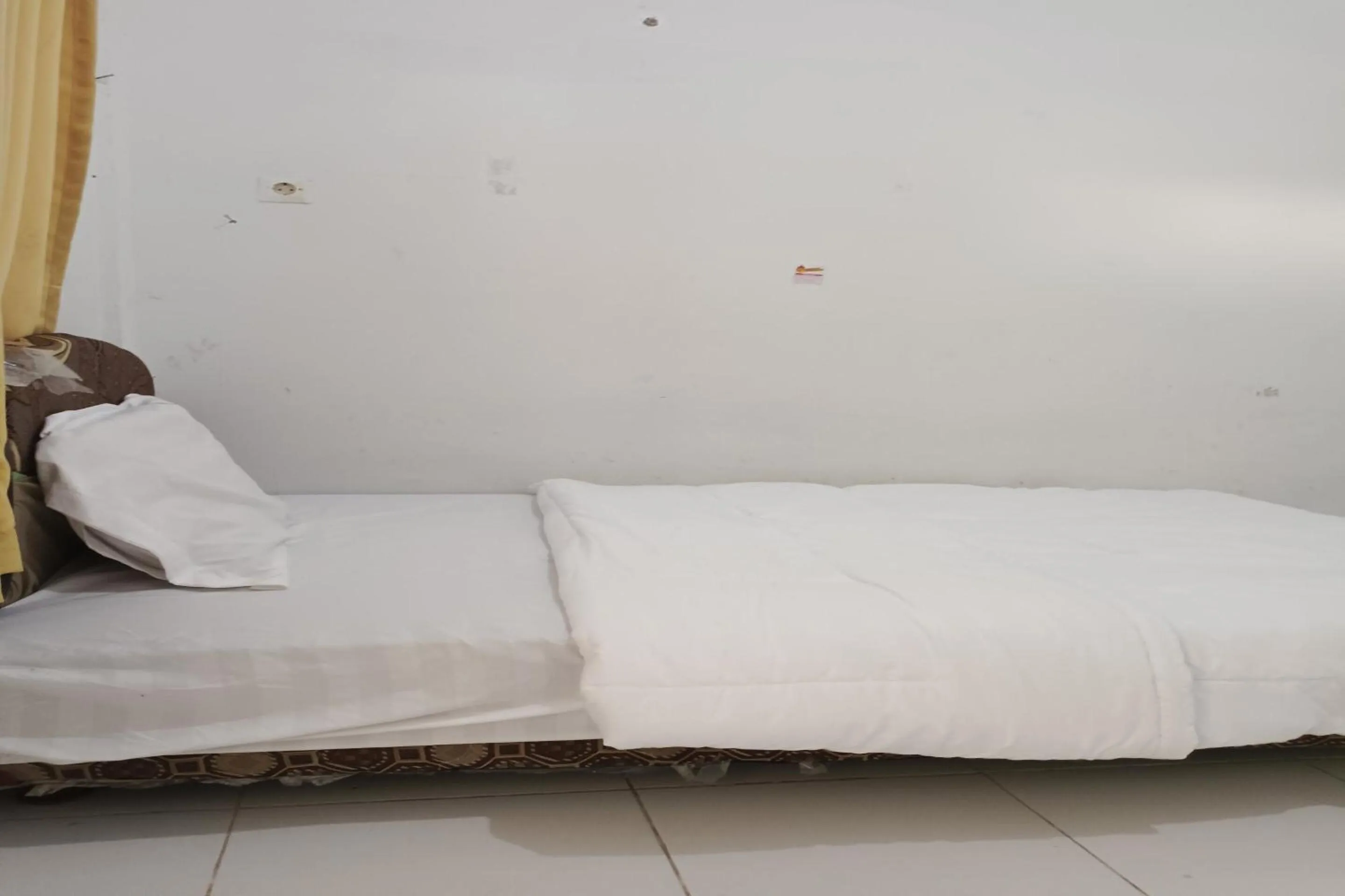 Bedroom, Bed in Hotel O Elang Homestay