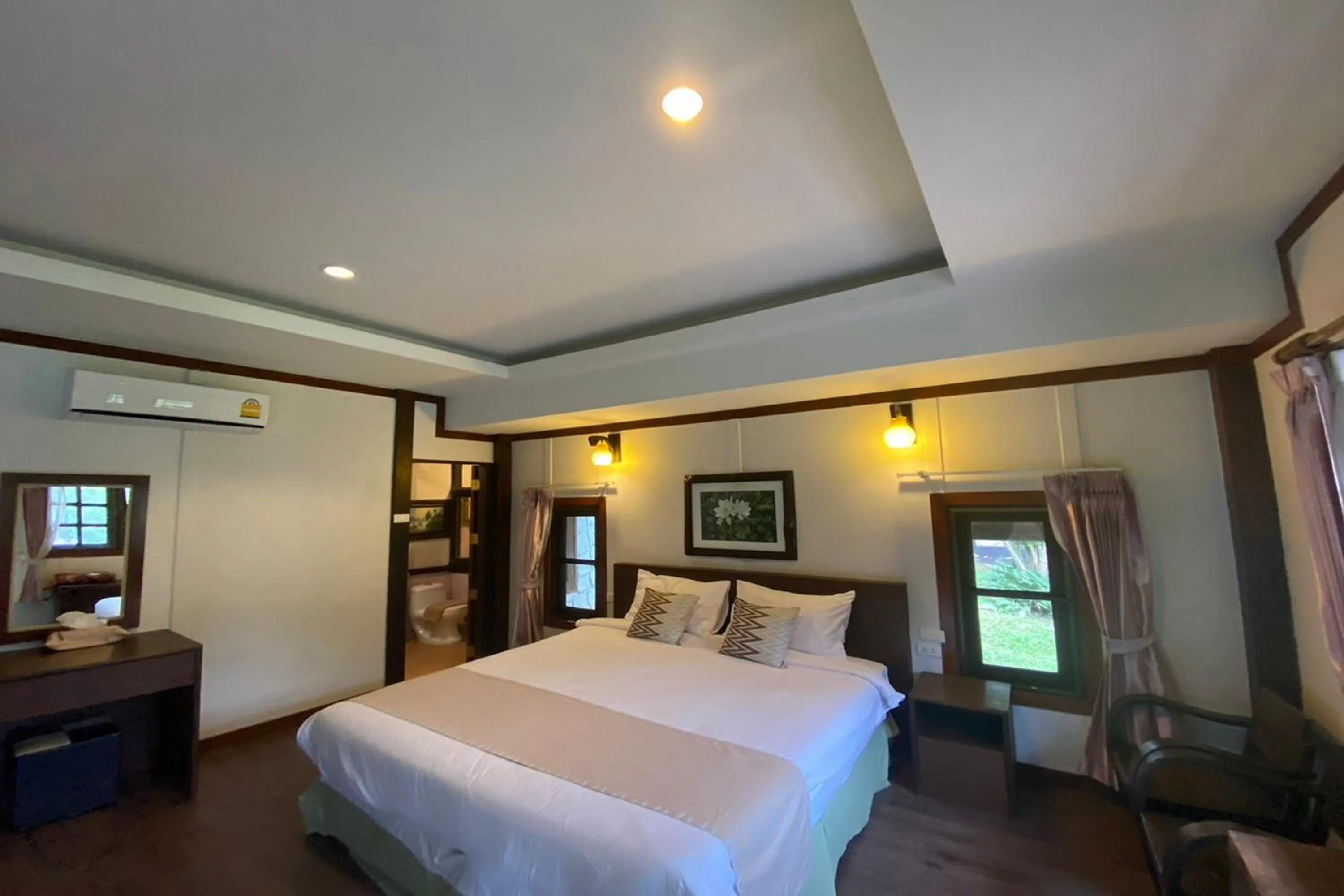 Photo of the whole room, Bed in Phu Ing Fah Resort