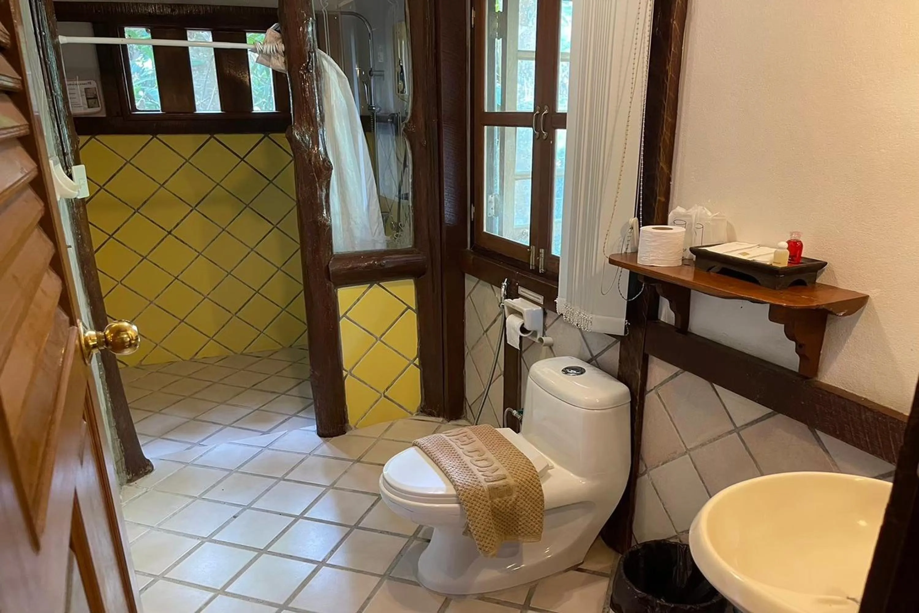 Bathroom in Phu Ing Fah Resort