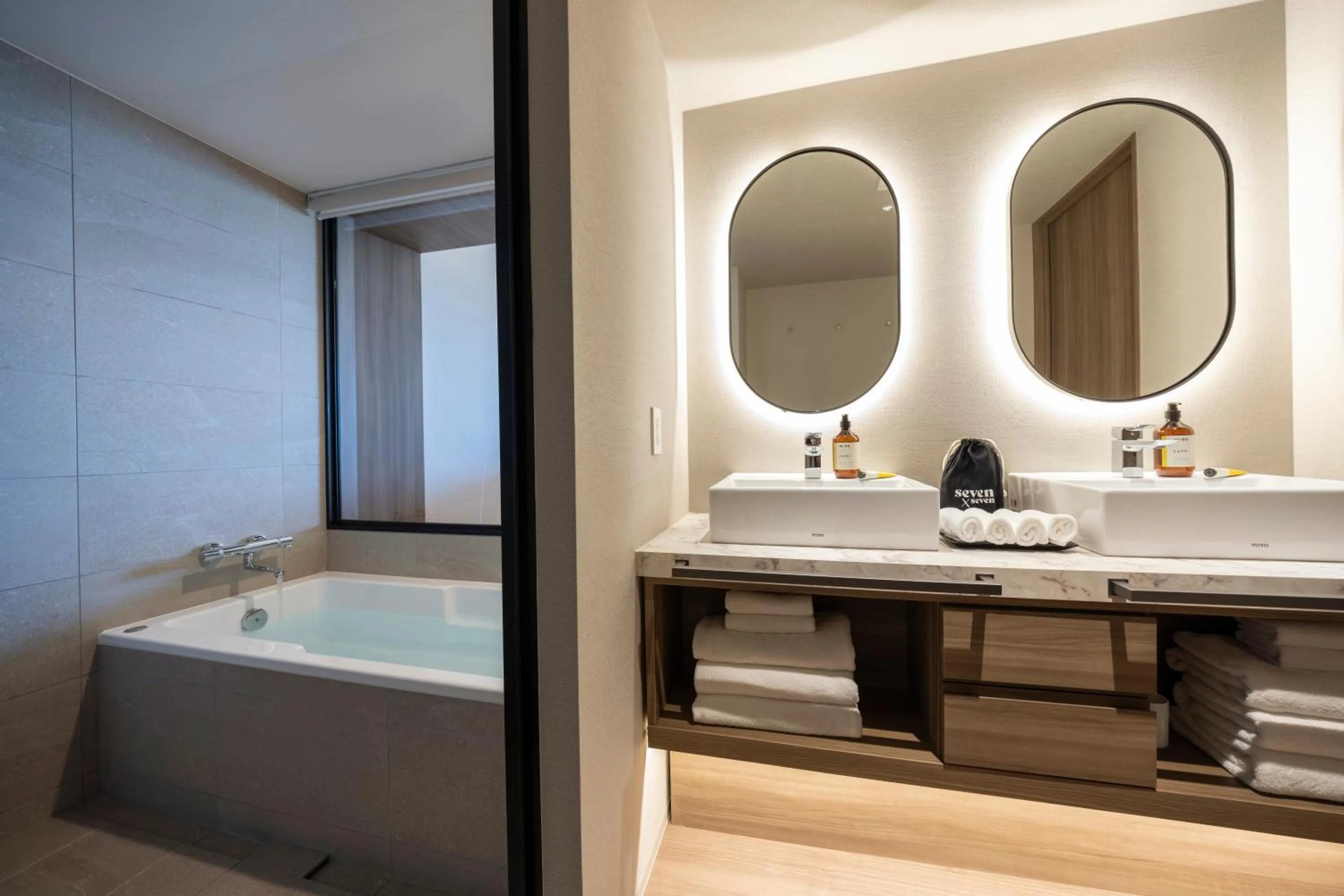 Bathroom in seven x seven Itoshima