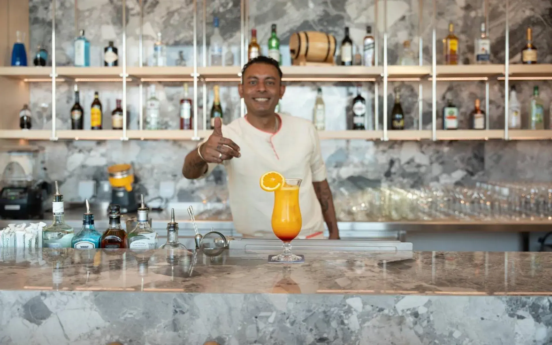 Lounge or bar in Bab Al Nojoum Hudayriyat Villas Lounge or bar in Bab Al Nojoum Hudayriyat Villas