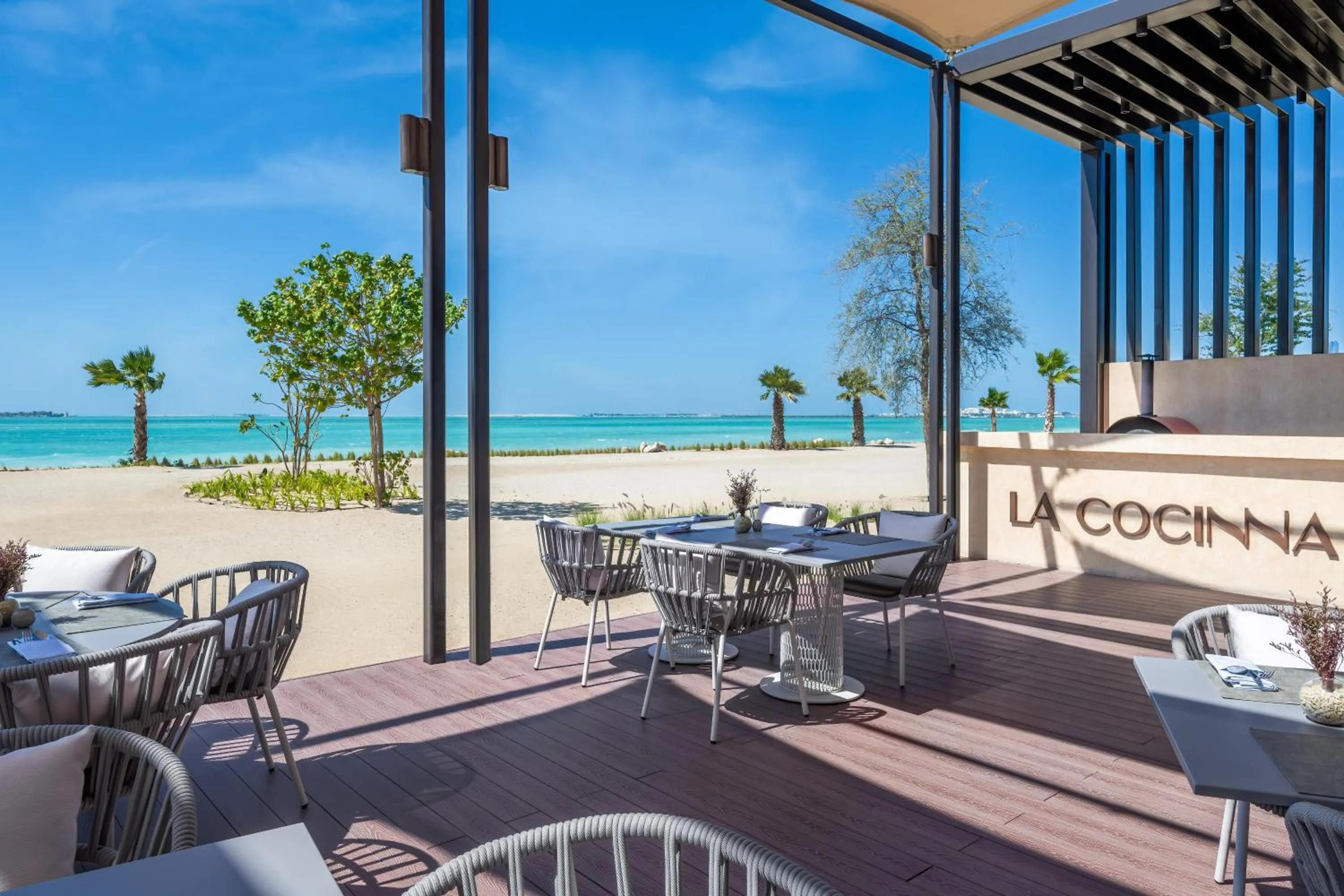 Bab Al Nojoum Hudayriyat Villas