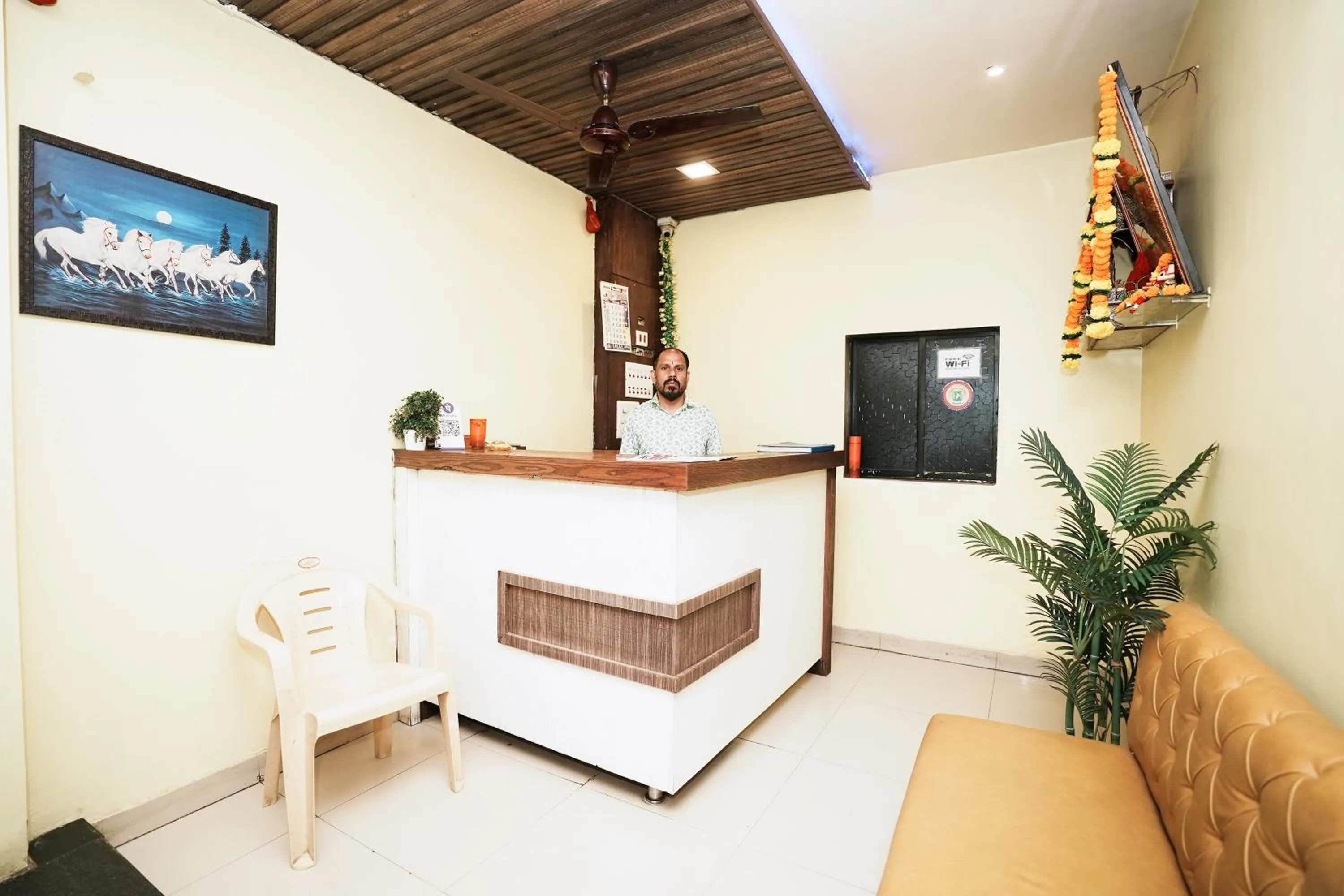 Lobby or reception in Hotel Sai Parikrama