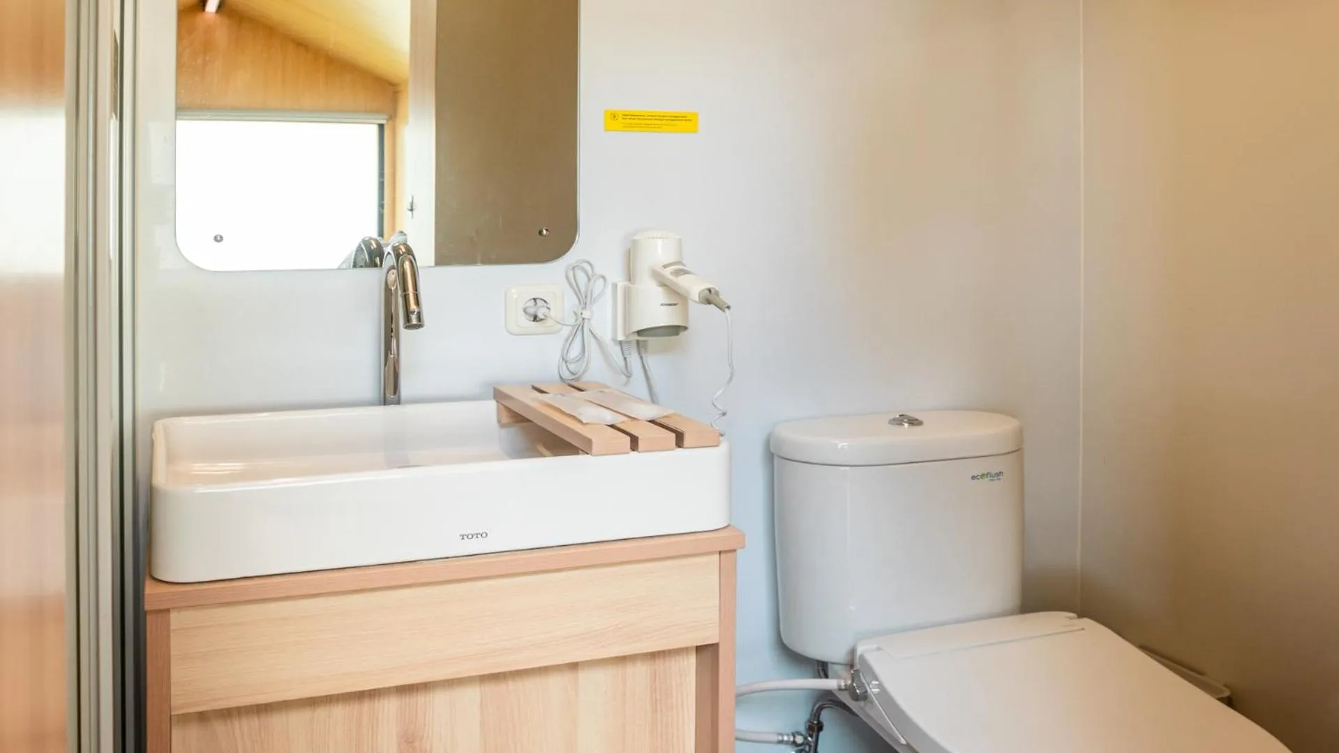 Bobocabin Bunaken Hills, Manado