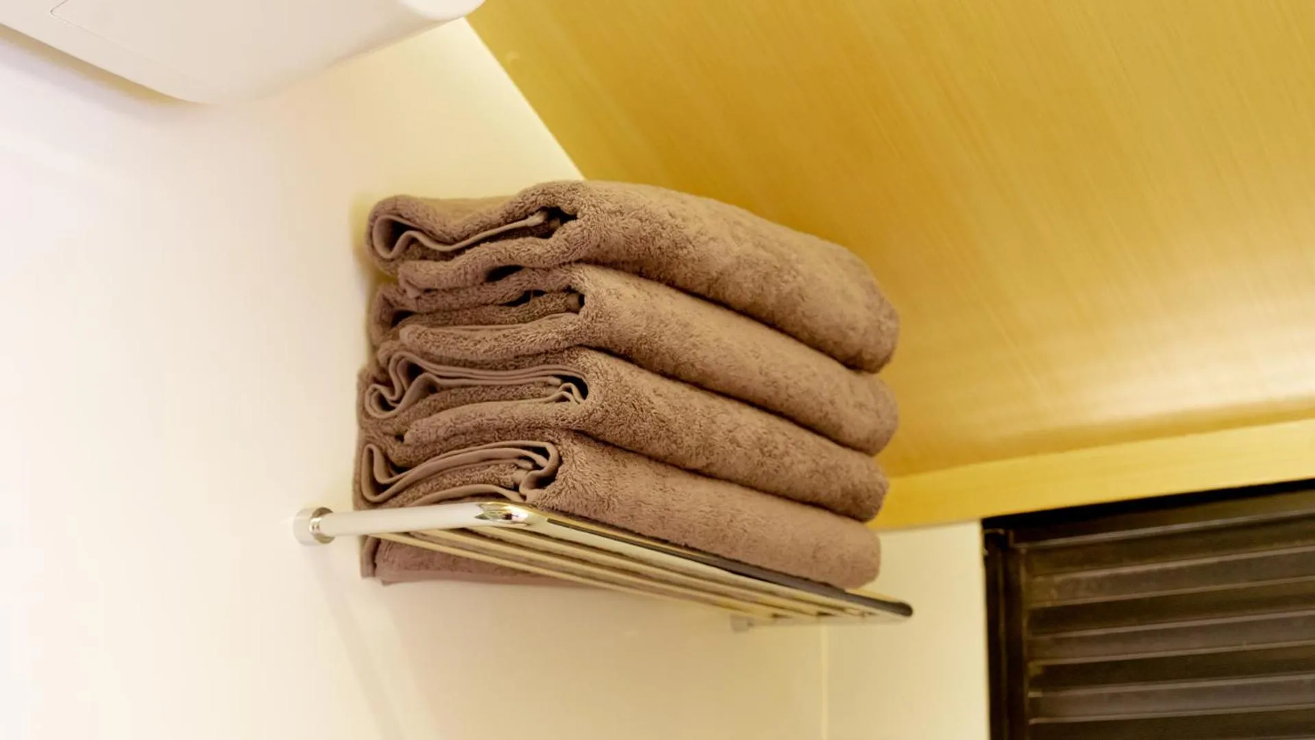 Bobocabin Bunaken Hills, Manado