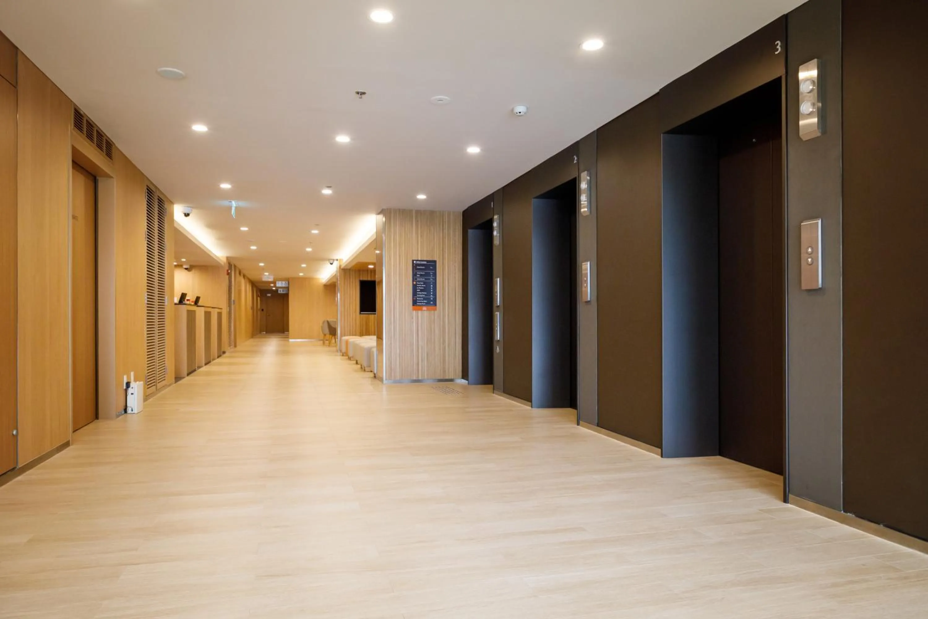 Lobby or reception in Nishitetsu Hotel Croom Bangkok Silom