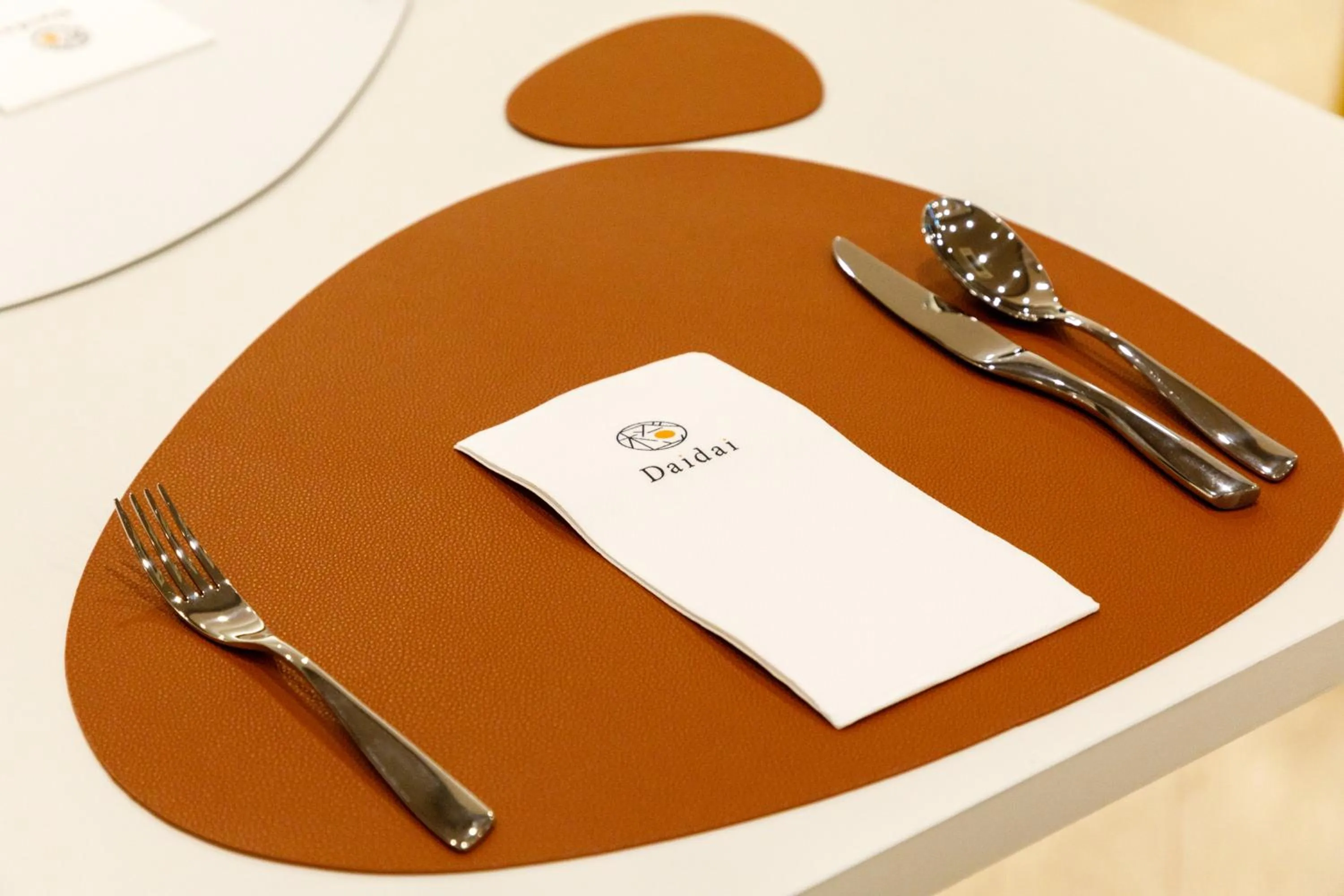 Restaurant/places to eat in Nishitetsu Hotel Croom Bangkok Silom