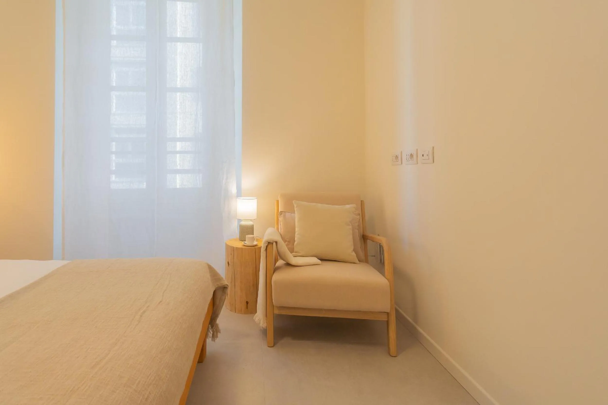 Enchanted Como Lake - City Apartment 2 by Rent All Como