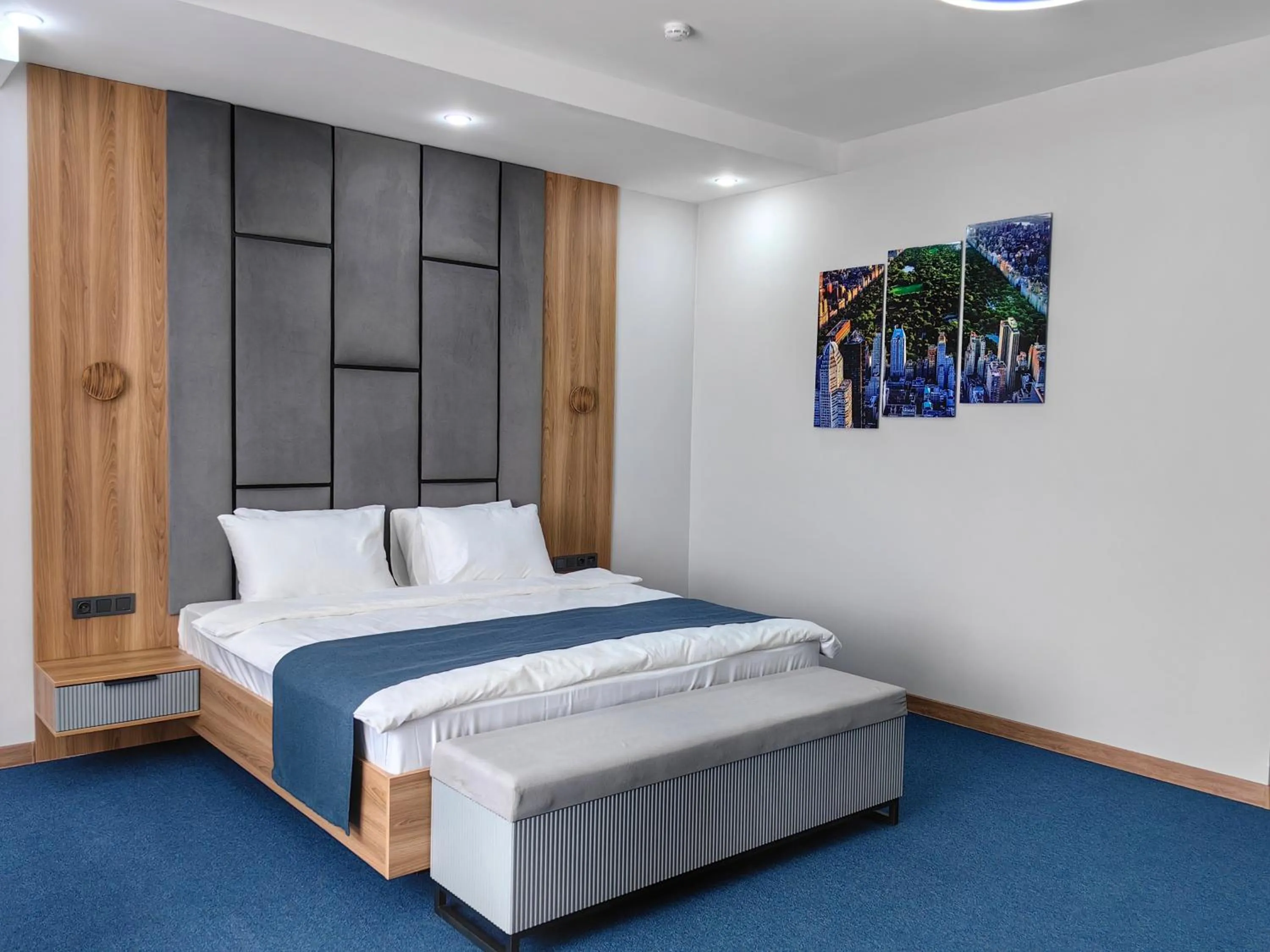 Bed in Shymkent Park Hotel