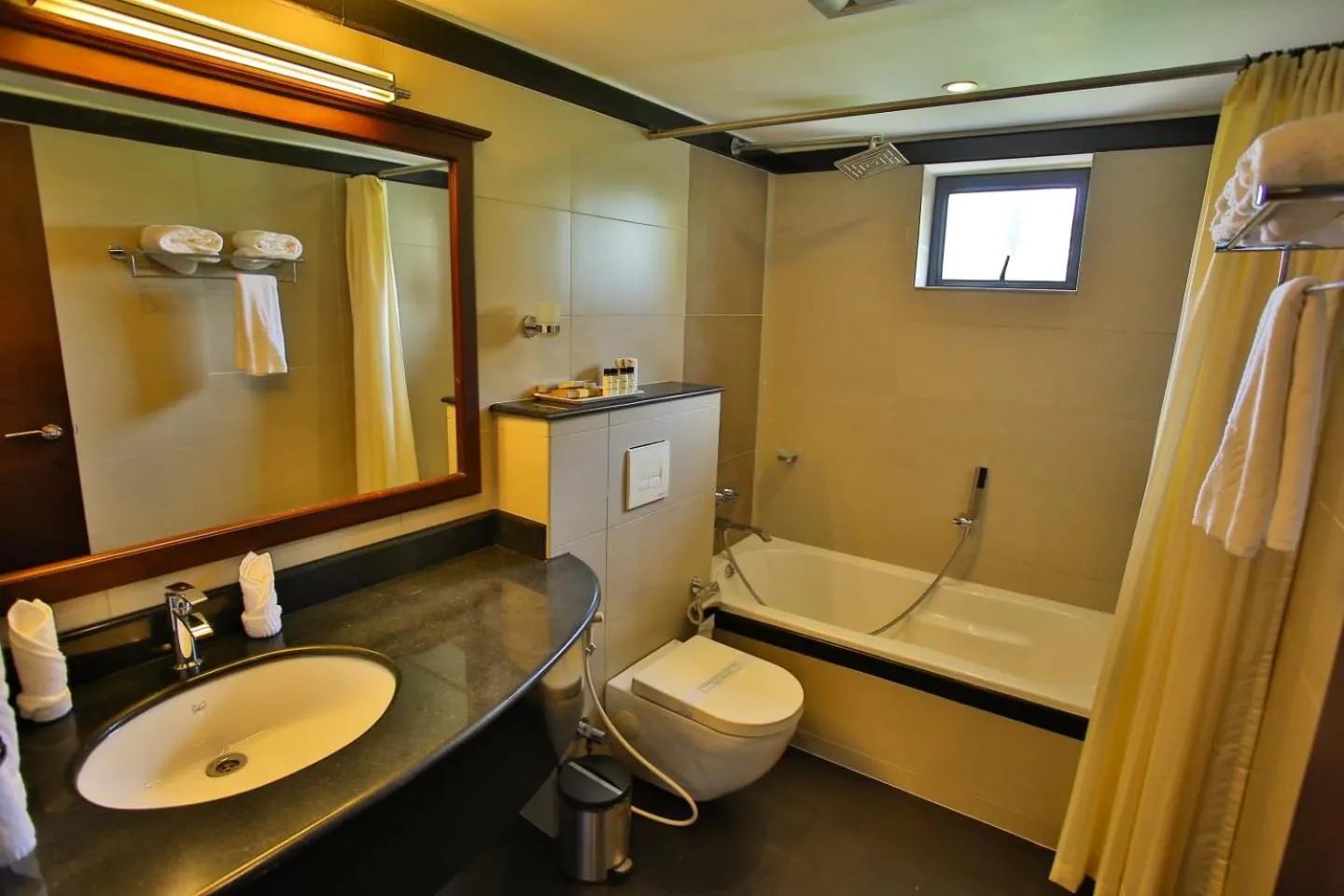 Hot Tub in Harbour Hotels