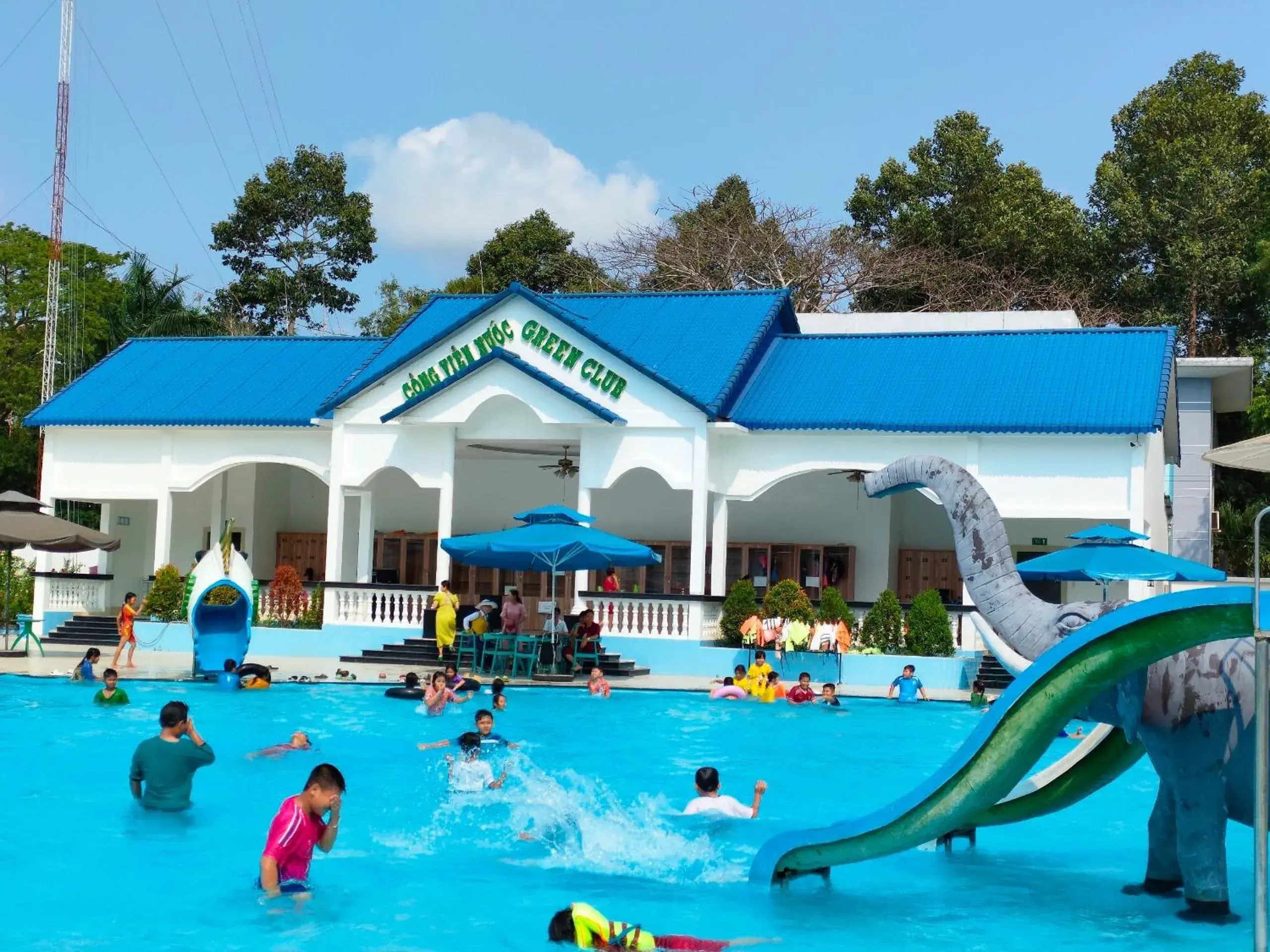 Pool view in Cao Lanh Hotel Pool view in Cao Lanh Hotel