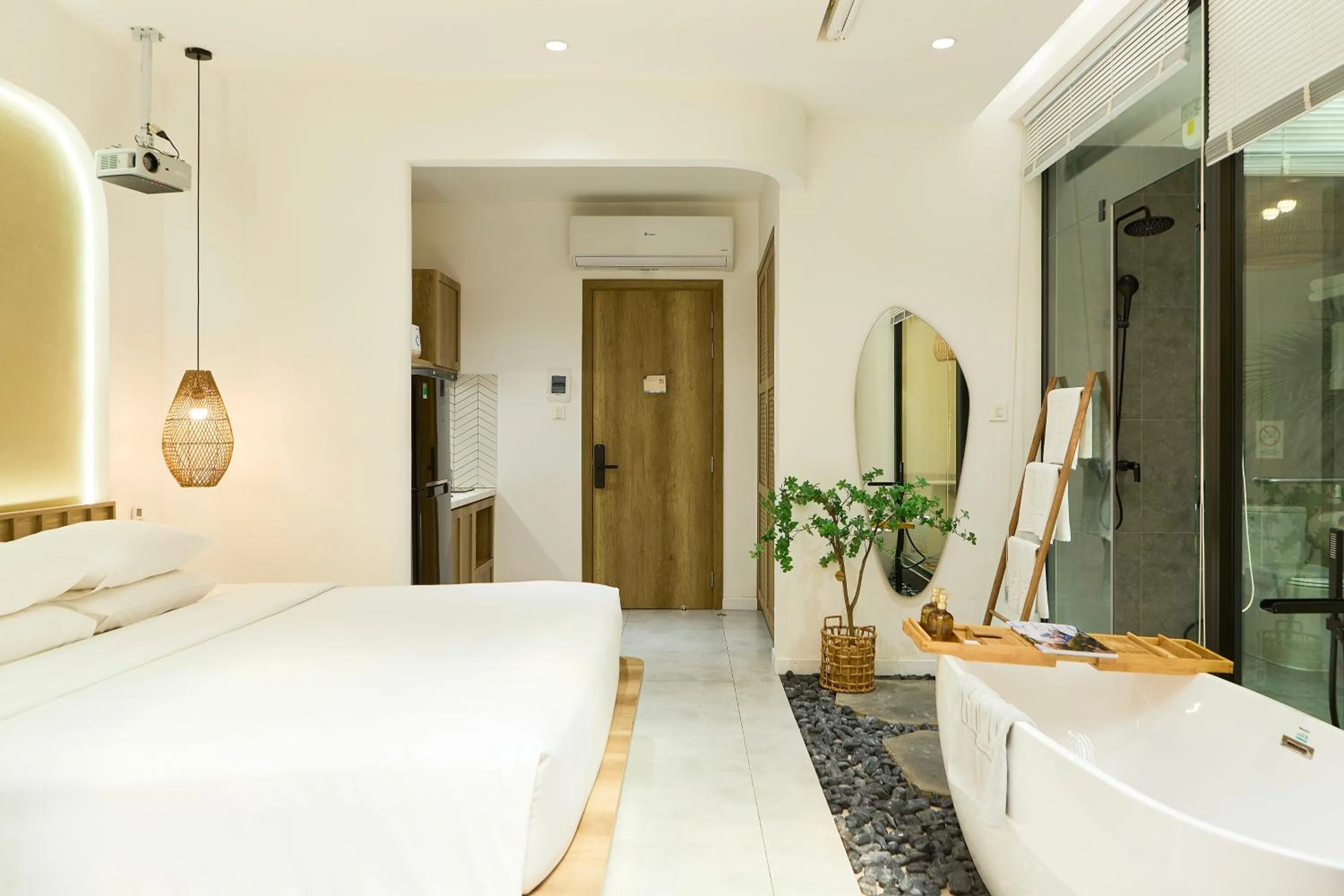 Bed in Kin Wander Trung Sơn