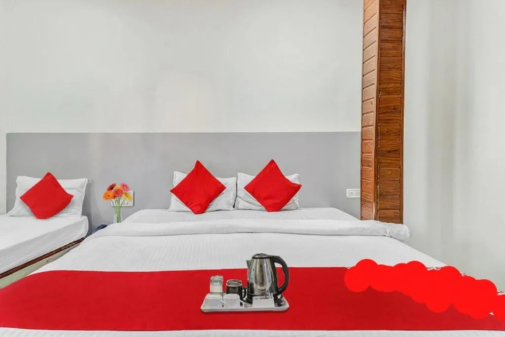 Bed in HOTEL KAILASH PARK