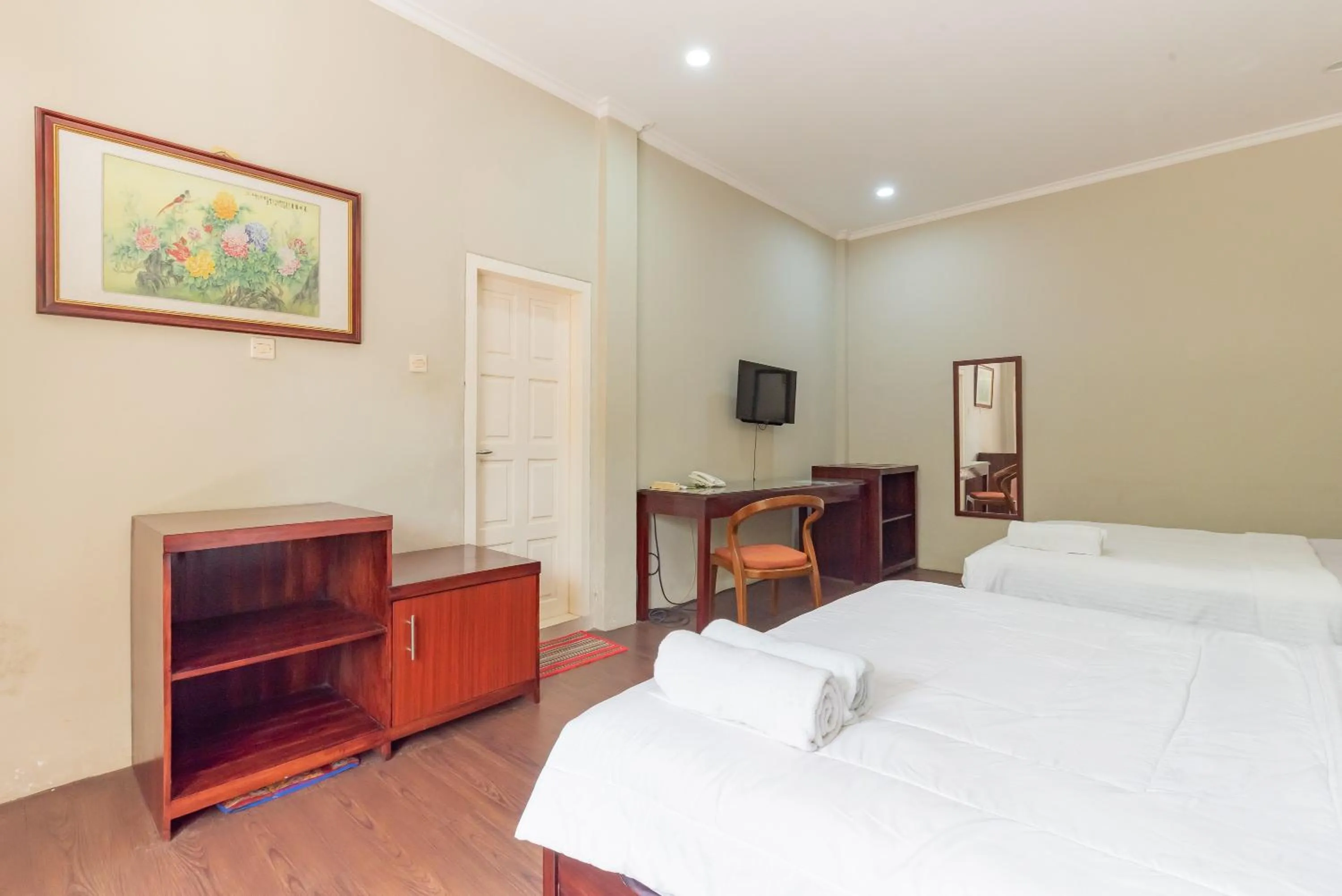 Bedroom, Bed in Urbanview Resort Botol Cisarua Puncak Bogor