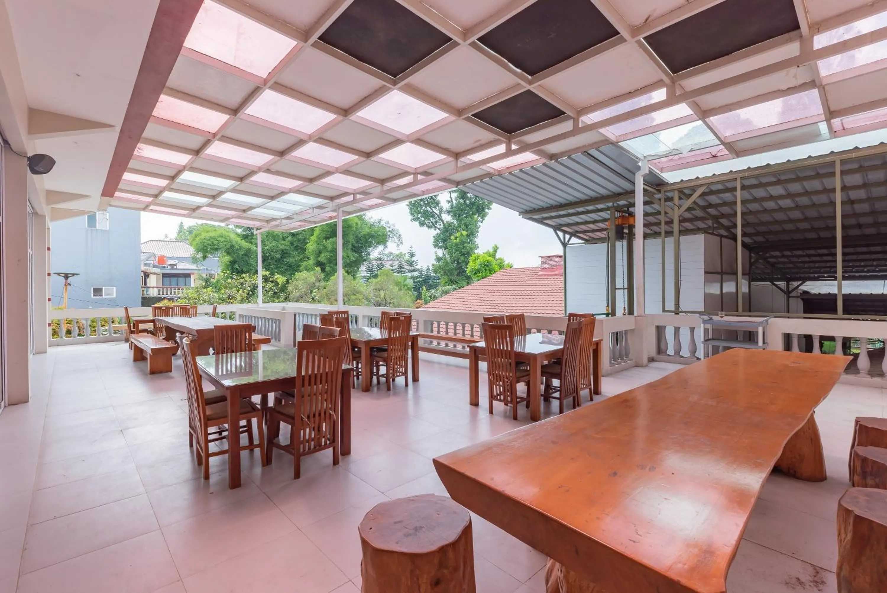 Restaurant/places to eat in Urbanview Resort Botol Cisarua Puncak Bogor