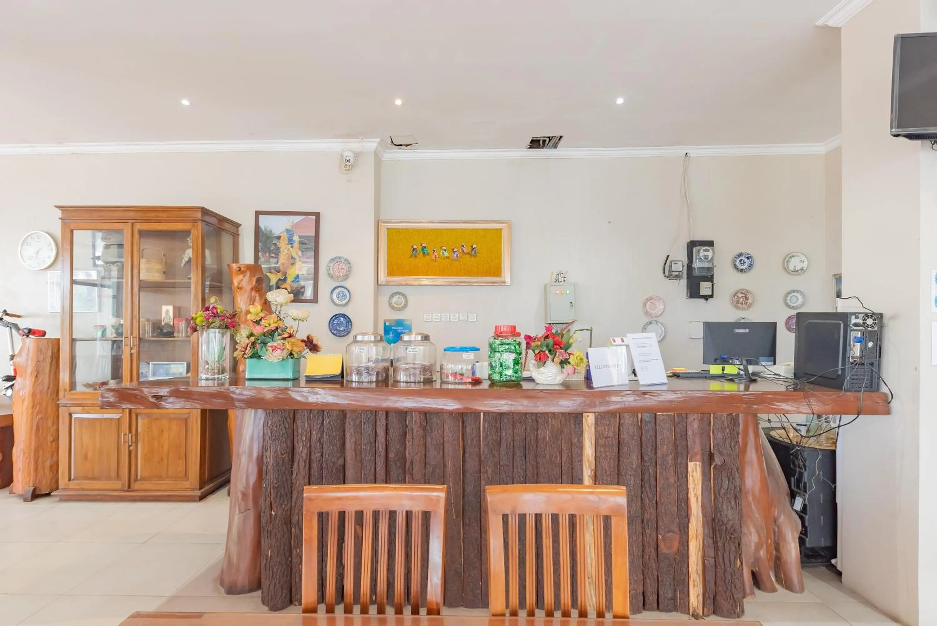 Lobby or reception in Urbanview Resort Botol Cisarua Puncak Bogor