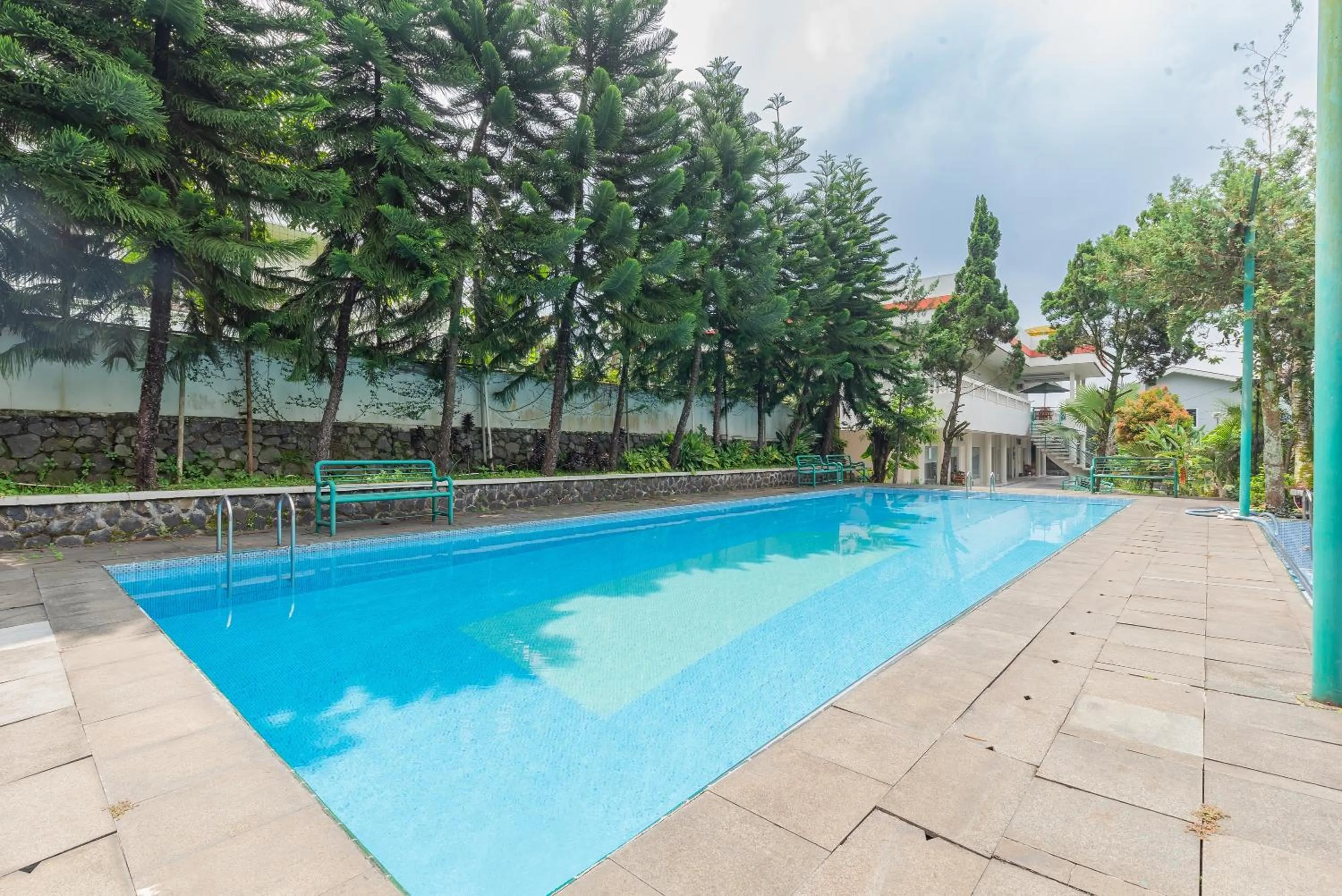 Swimming pool in Urbanview Resort Botol Cisarua Puncak Bogor
