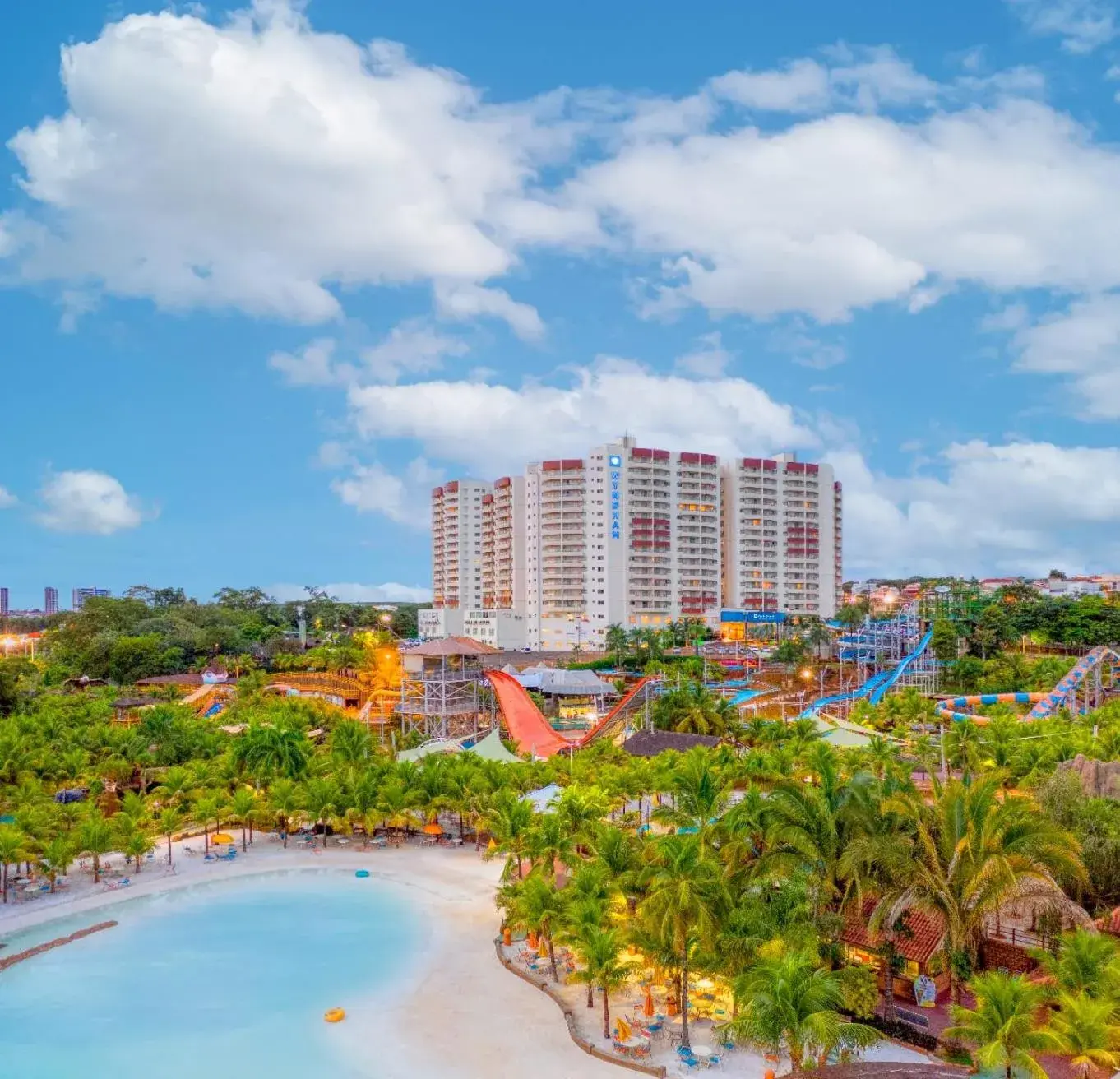 Property building in Wyndham Olímpia Royal Hotels Property building in Wyndham Olímpia Royal Hotels
