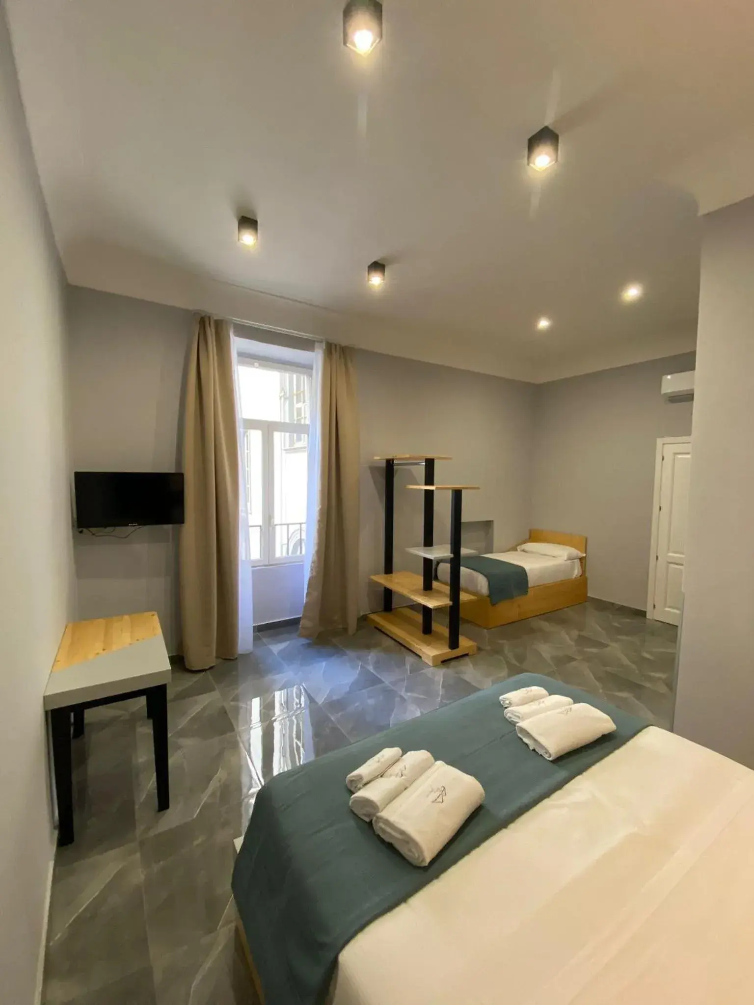 Superior Family Room in Be Italian Flat Sanfelice Superior Family Room in Be Italian Flat Sanfelice