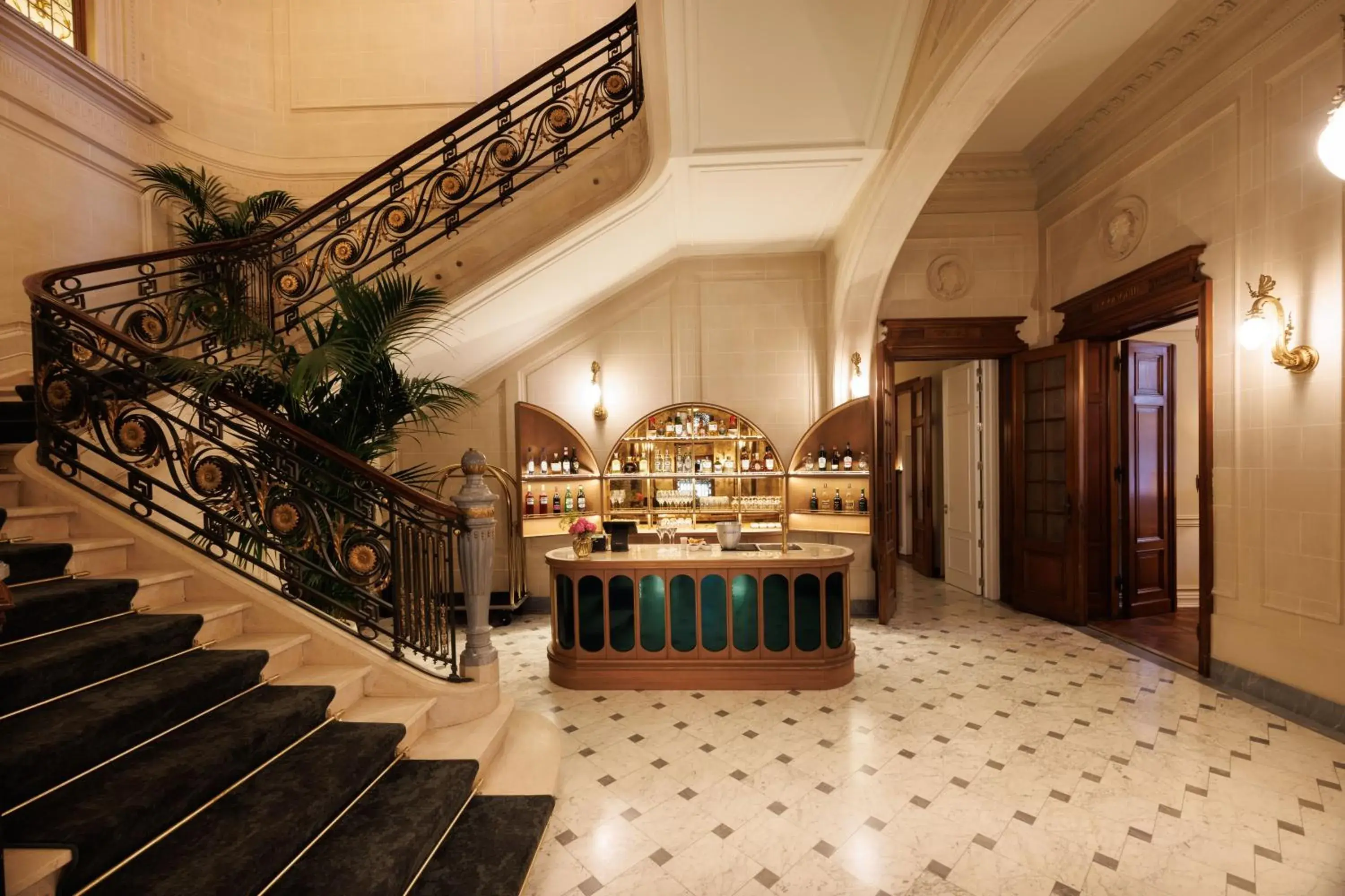 Lounge or bar in Hotel Fleur de Ville Lounge or bar in Hotel Fleur de Ville