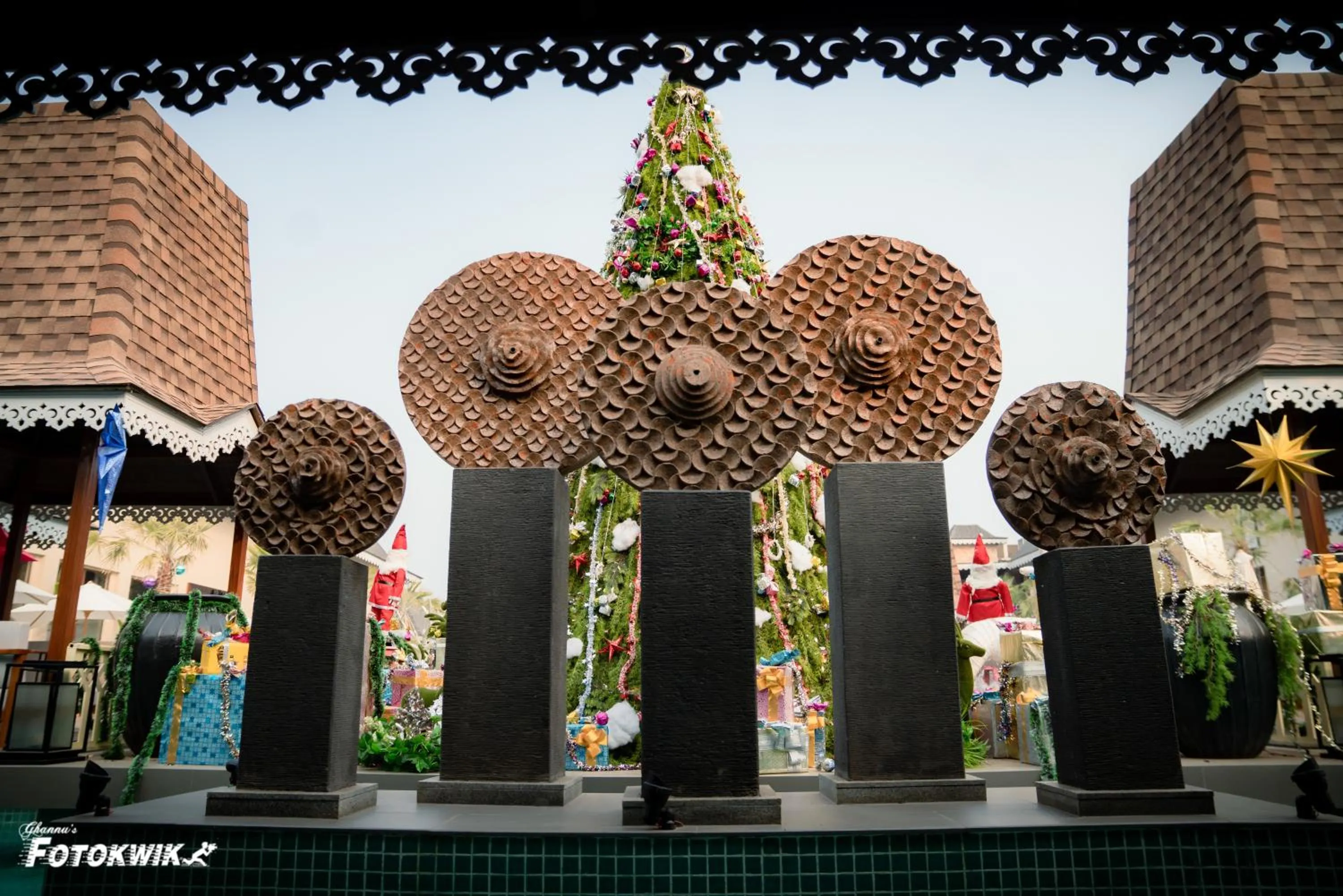 Decorative detail in Maira Resort and Convention Centre