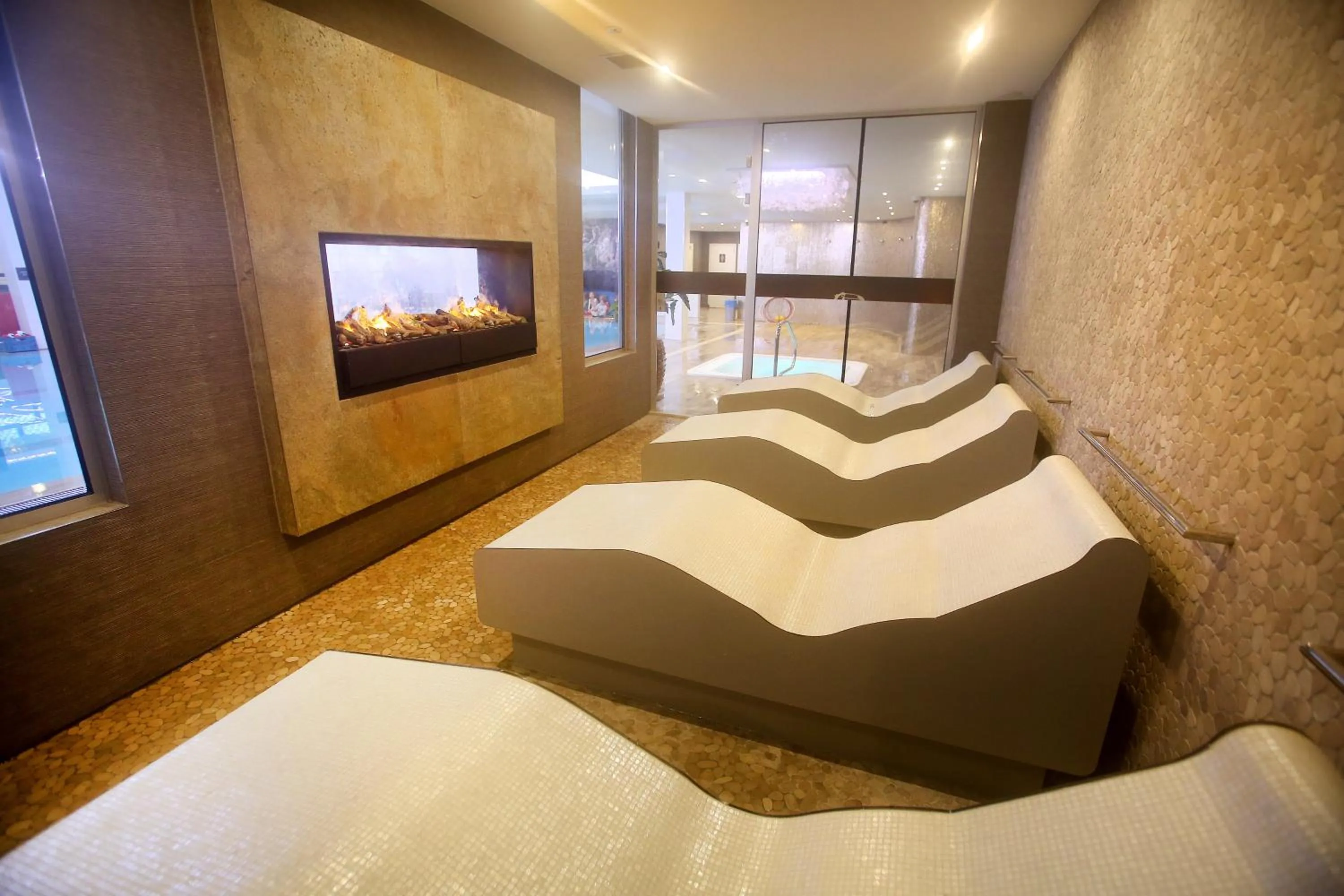 Area and facilities, Bed in Van der Valk Hotel Akersloot / A9 ALKMAAR