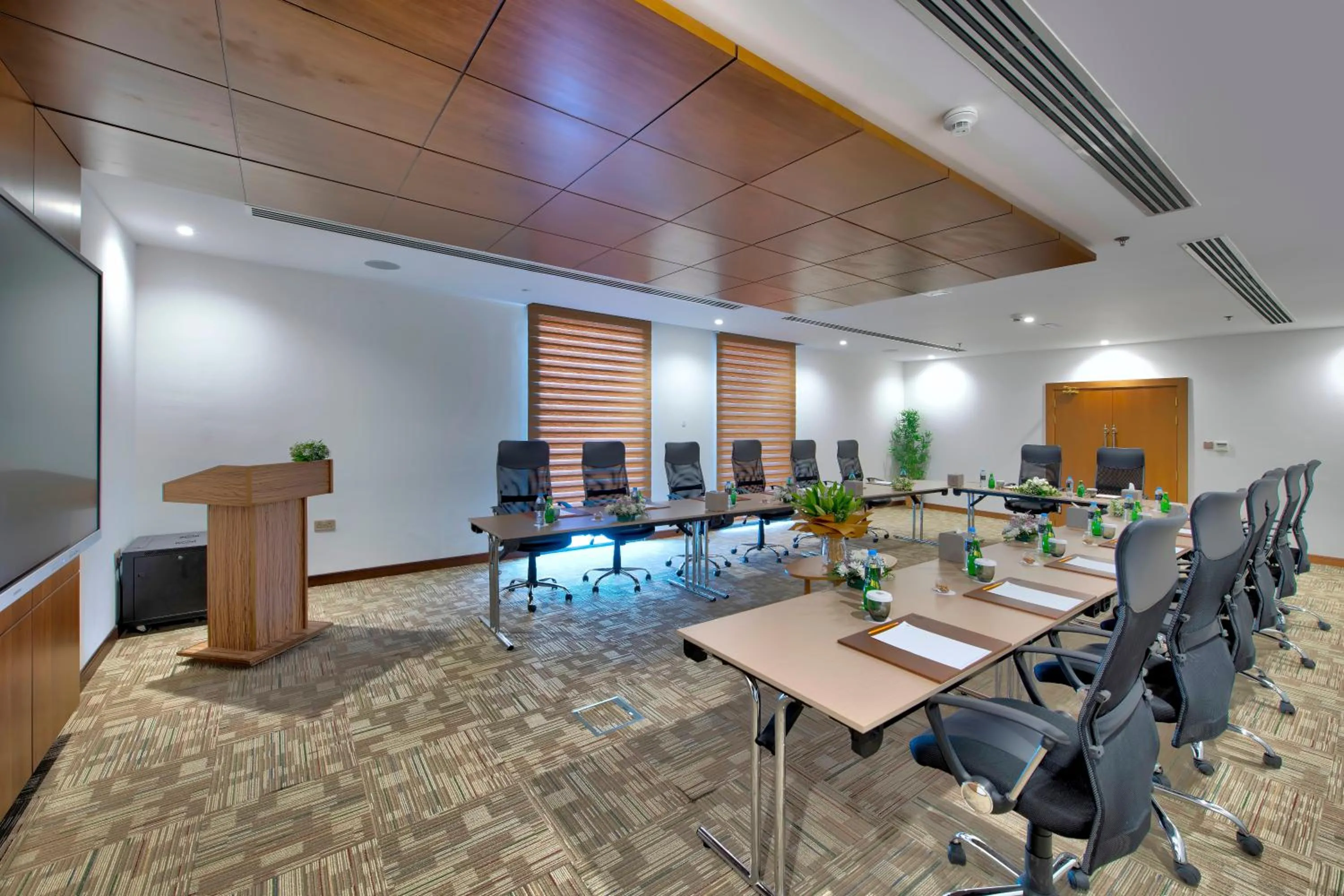 Meeting/conference room in Western Hotel Liwa