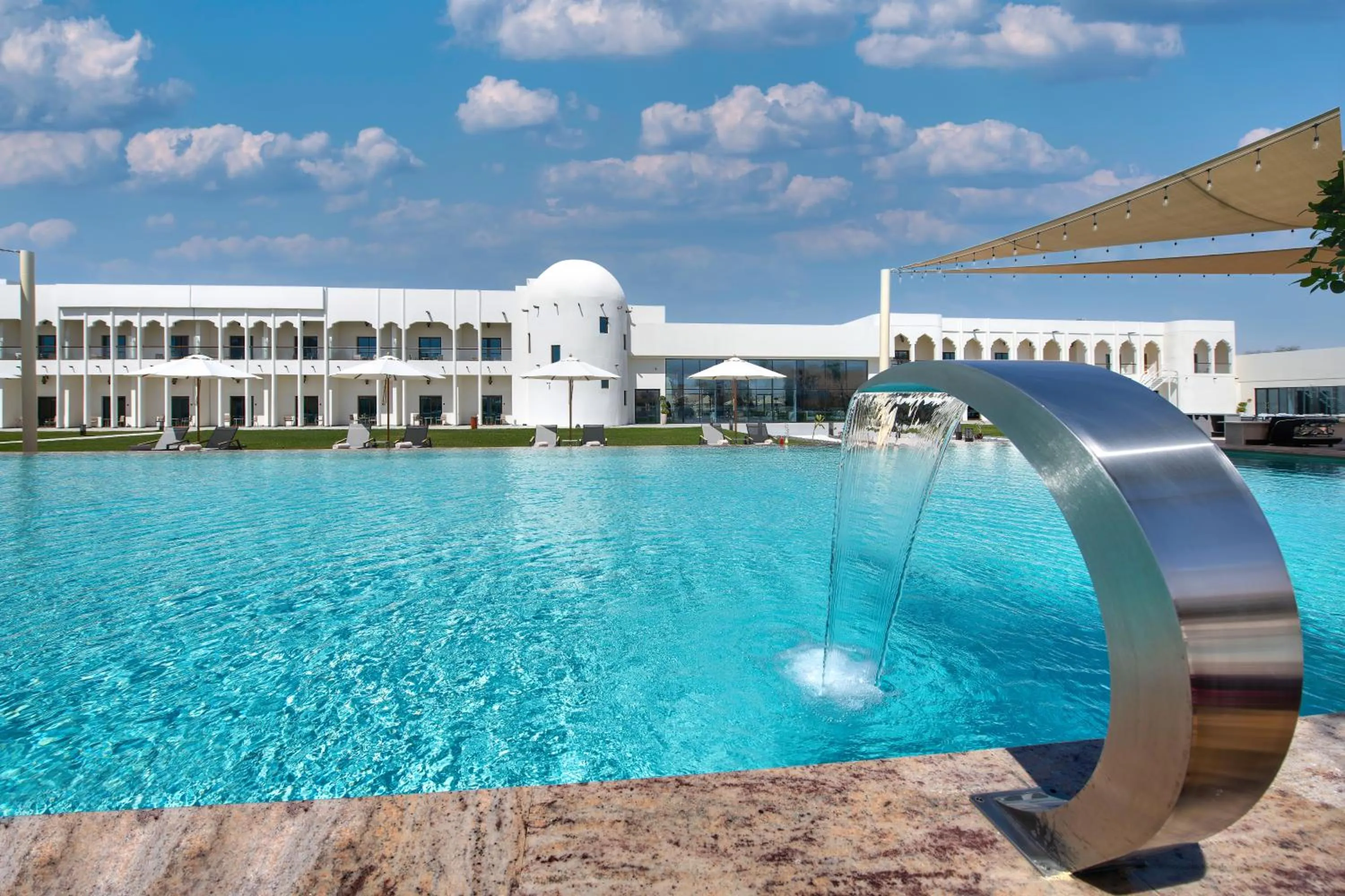 Swimming pool in Western Hotel Liwa