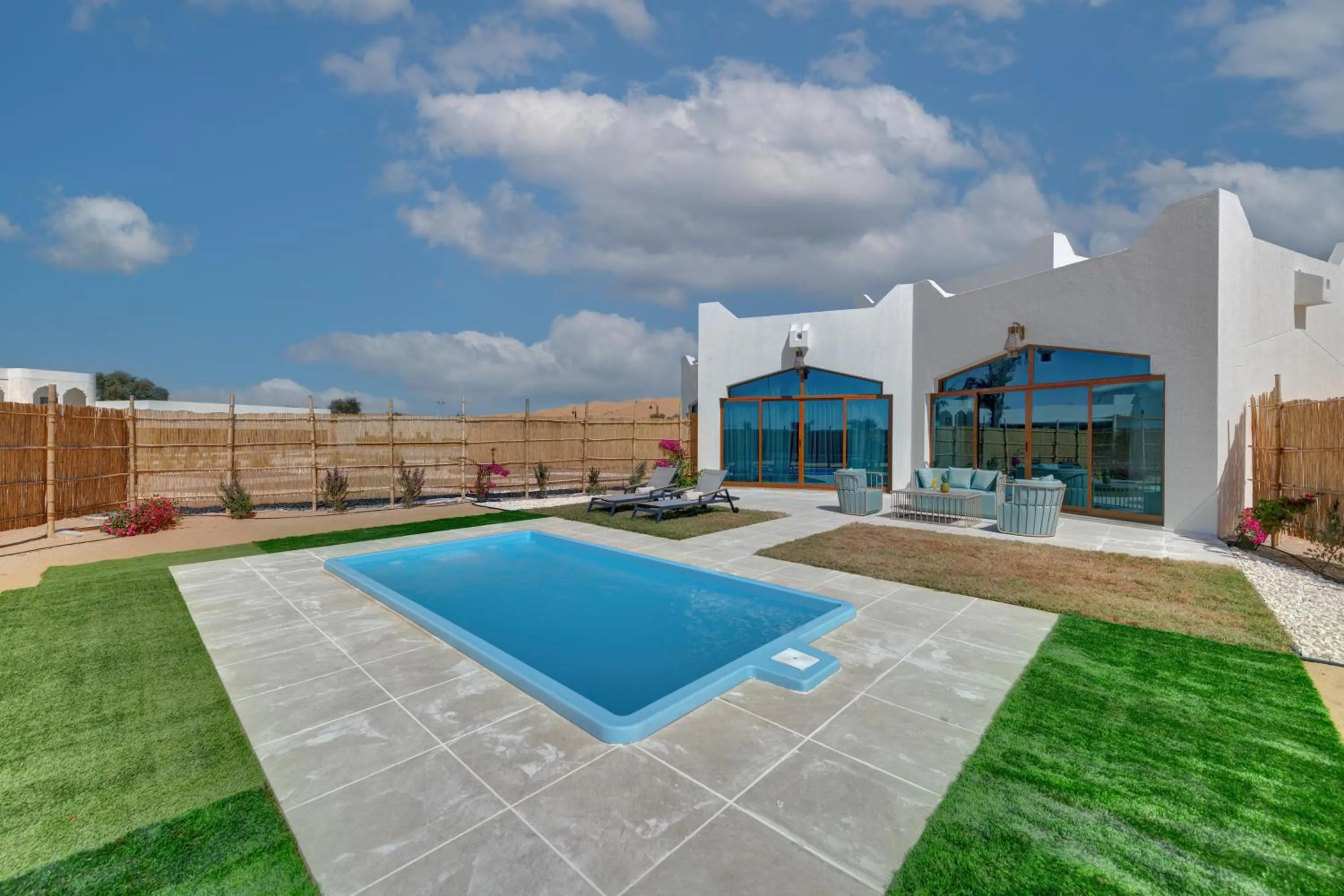 Garden in Western Hotel Liwa