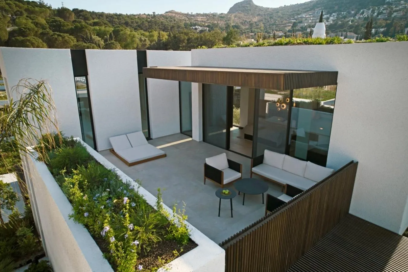 Day in Caja by Maxx Royal