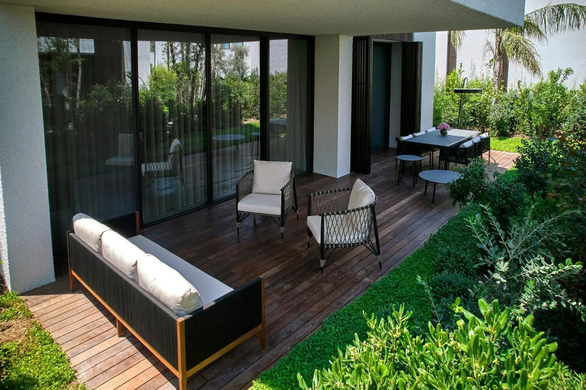 Day in Caja by Maxx Royal