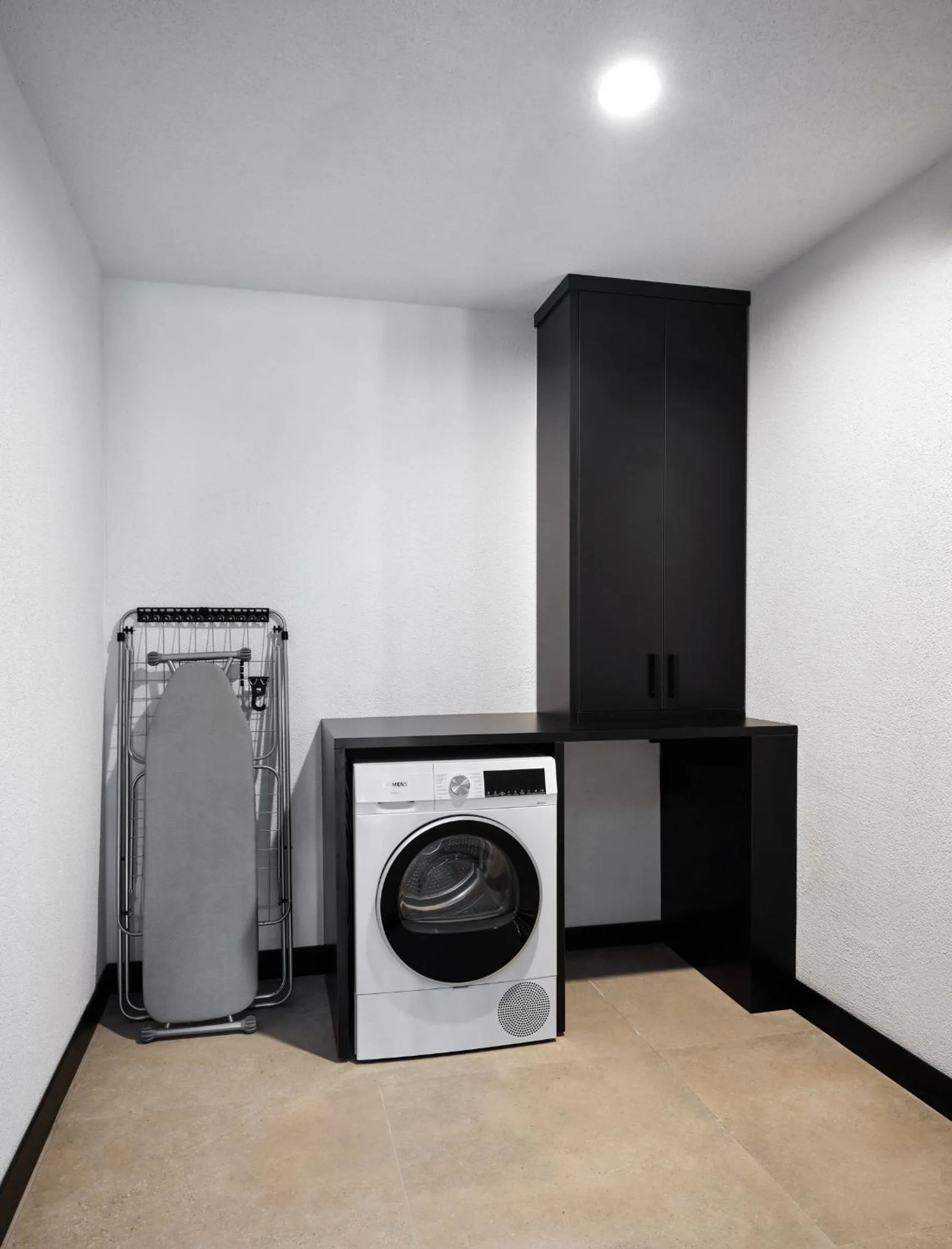 washing machine in Caja by Maxx Royal