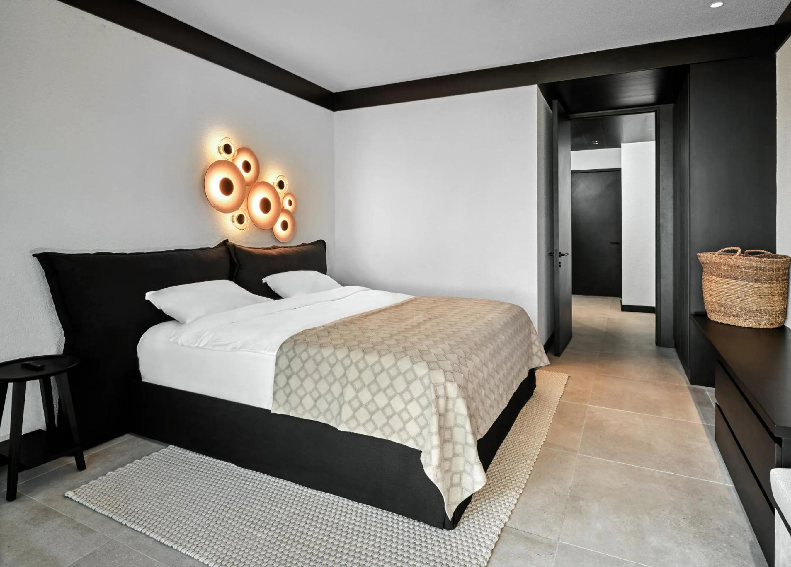 Bed in Caja by Maxx Royal