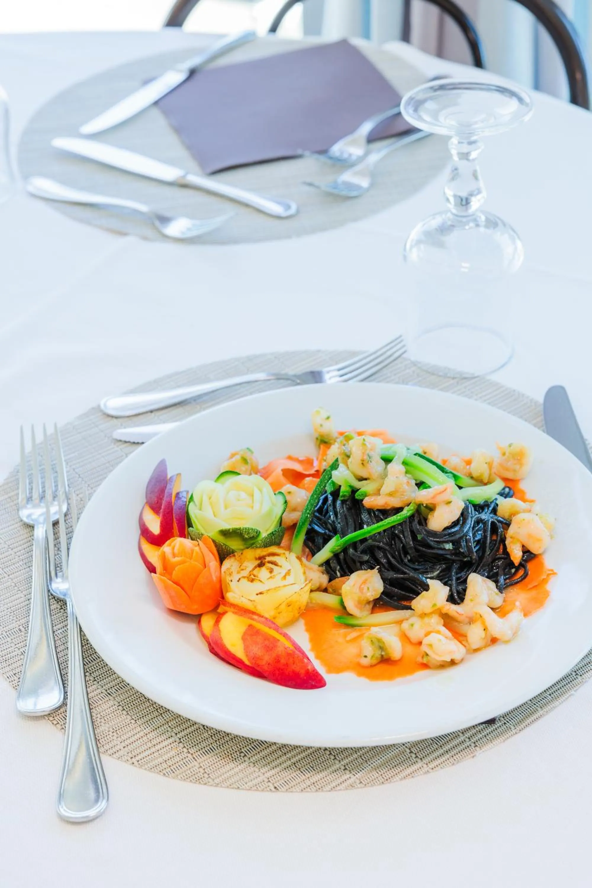 Restaurant/places to eat in Hotel Centrale Miramare