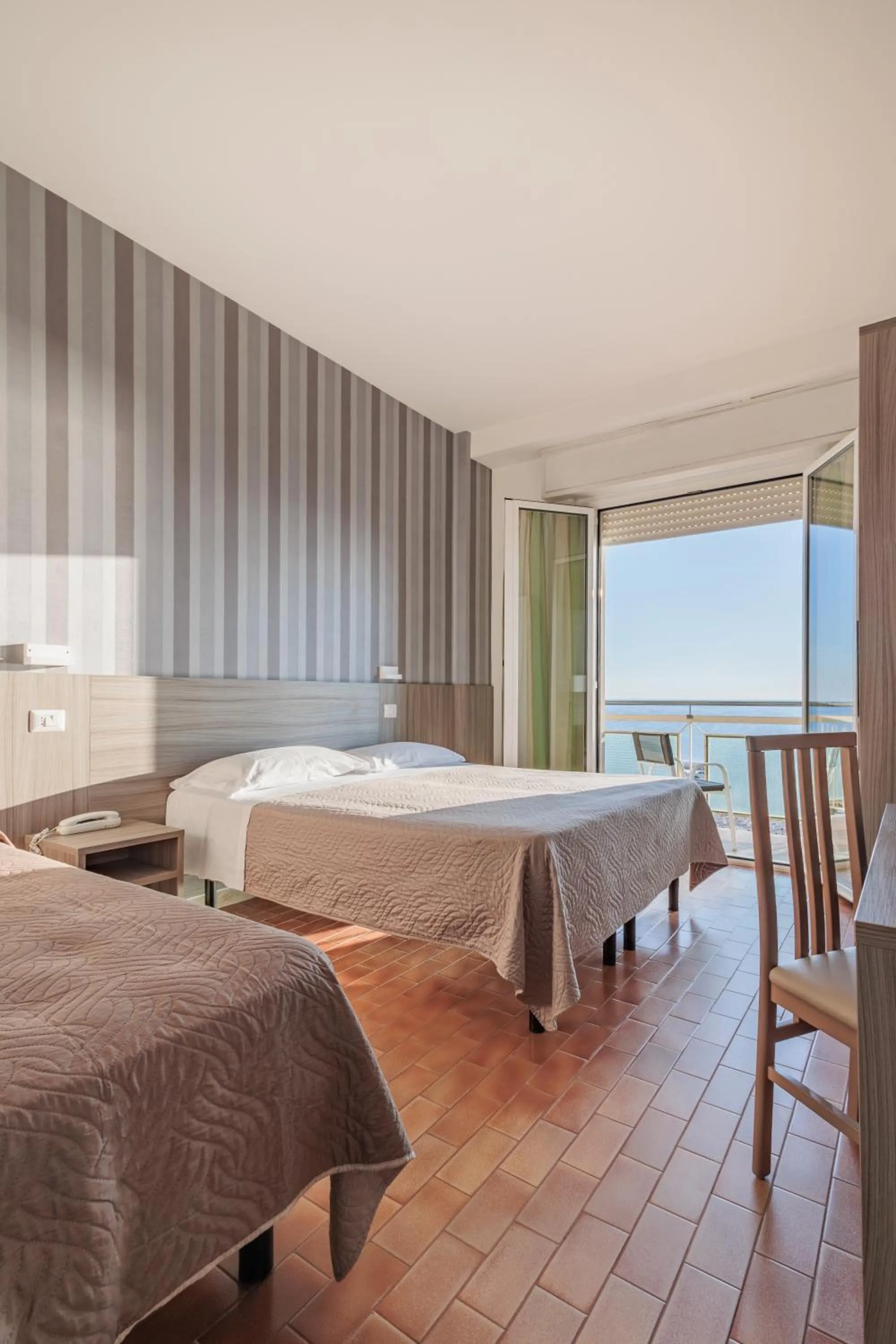 Bedroom, Bed in Hotel Centrale Miramare