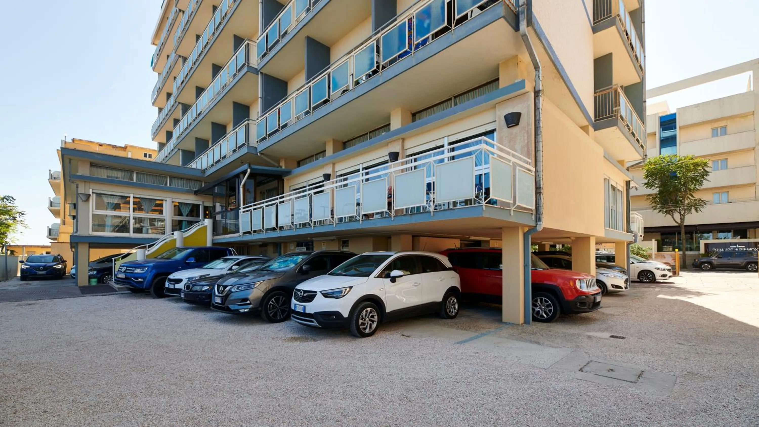 Property building in Hotel Centrale Miramare