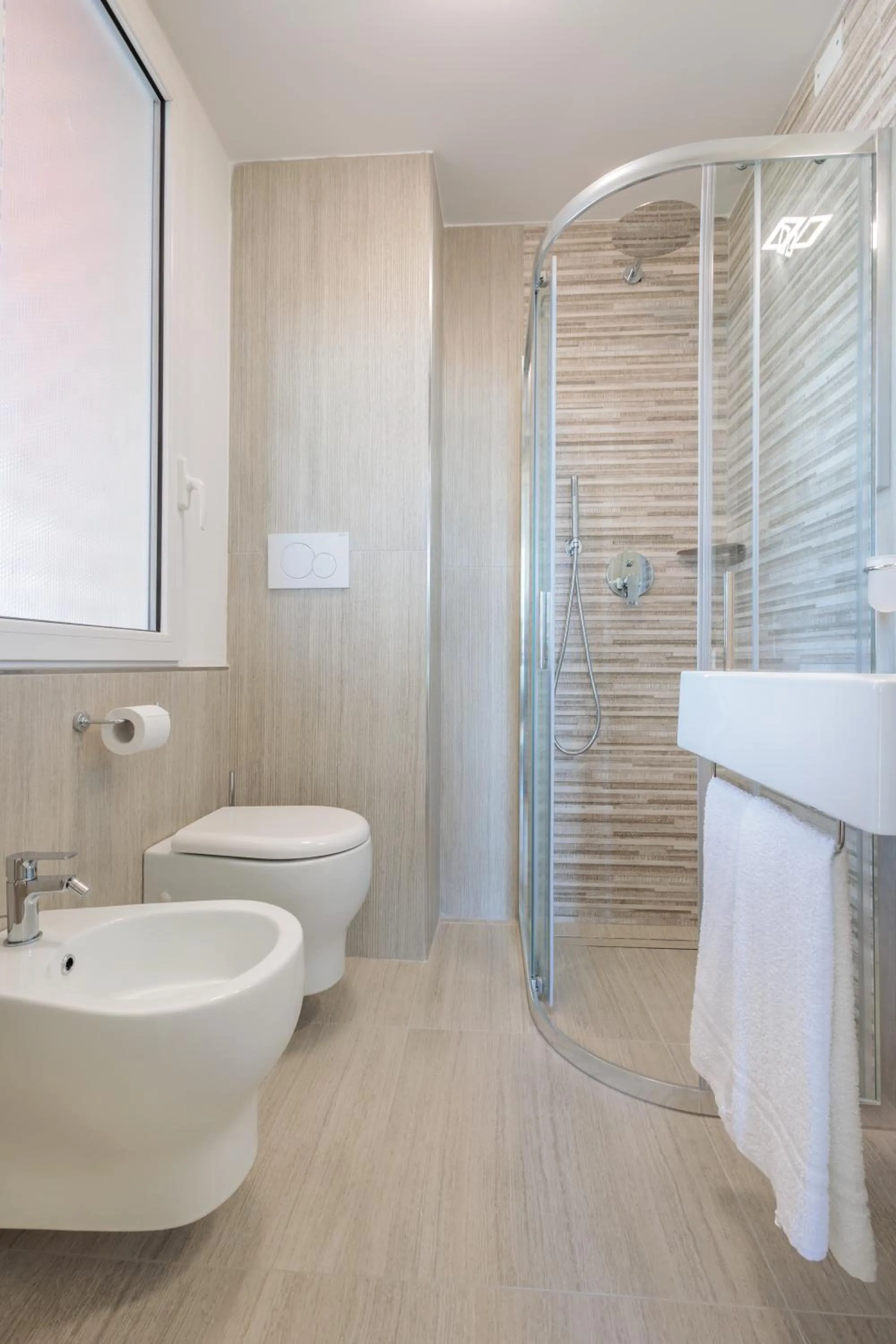 Bathroom in Hotel Centrale Miramare