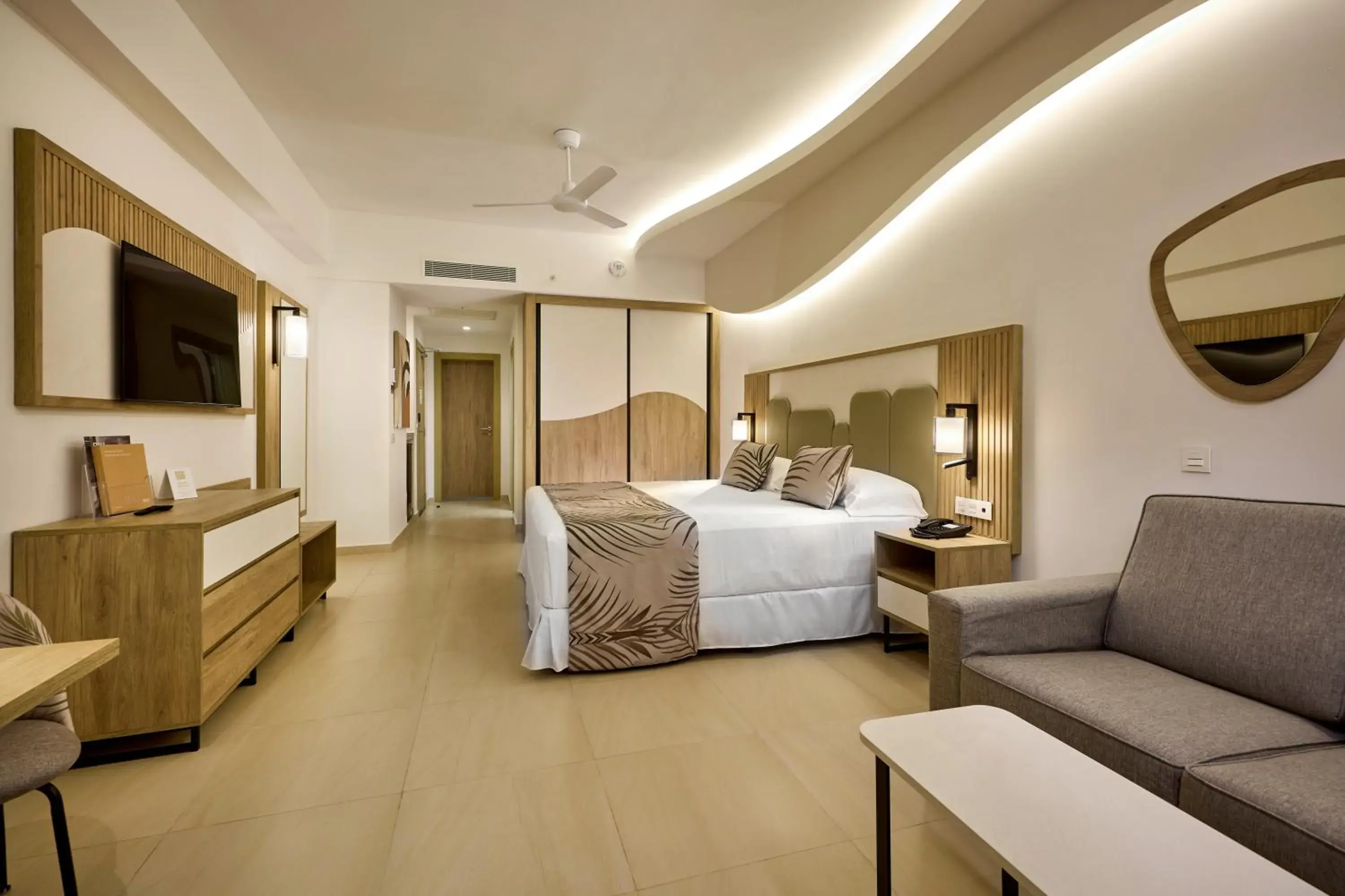 Bed in Riu Palace Aquarelle - All Inclusive Bed in Riu Palace Aquarelle - All Inclusive