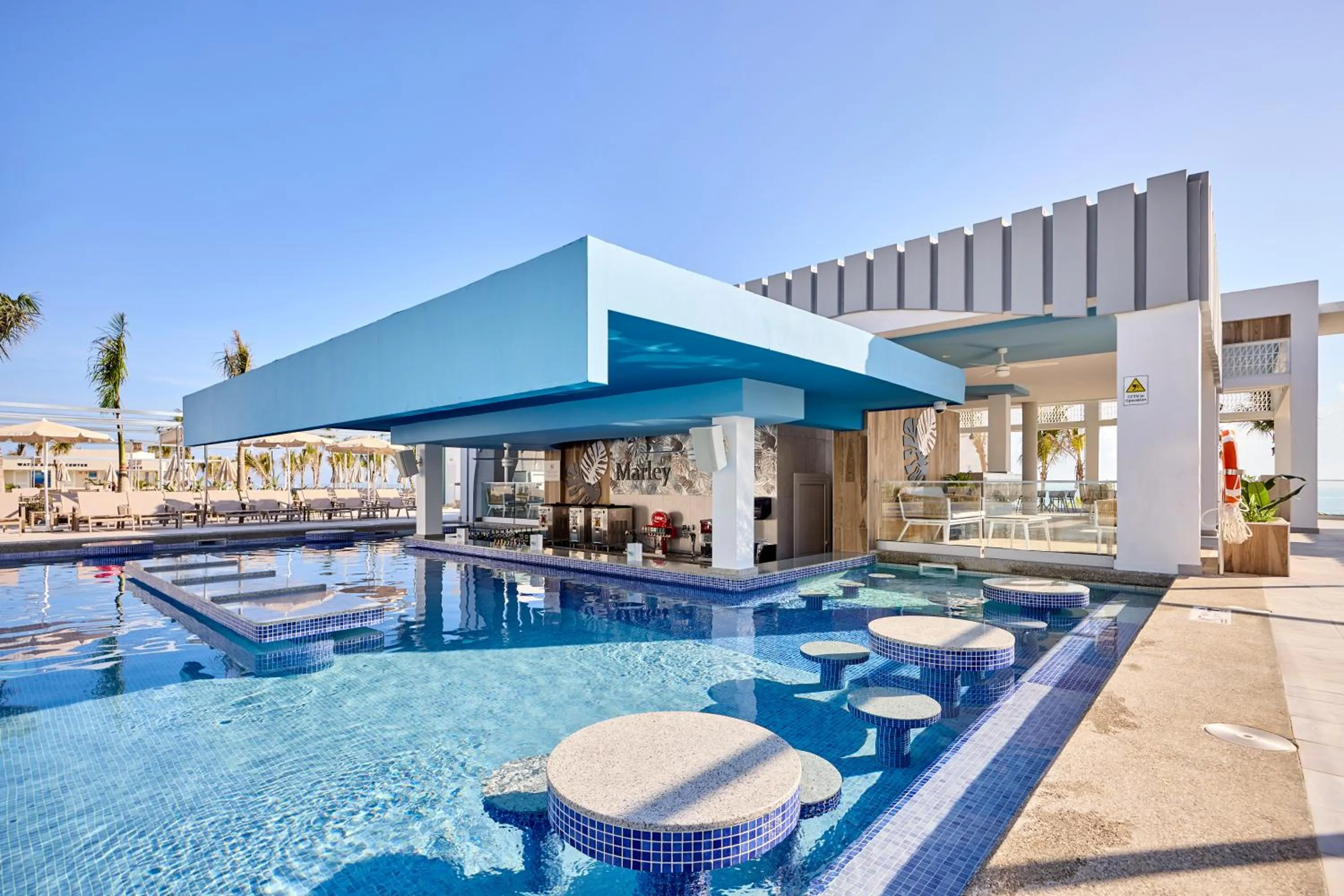 Lounge or bar in Riu Palace Aquarelle - All Inclusive