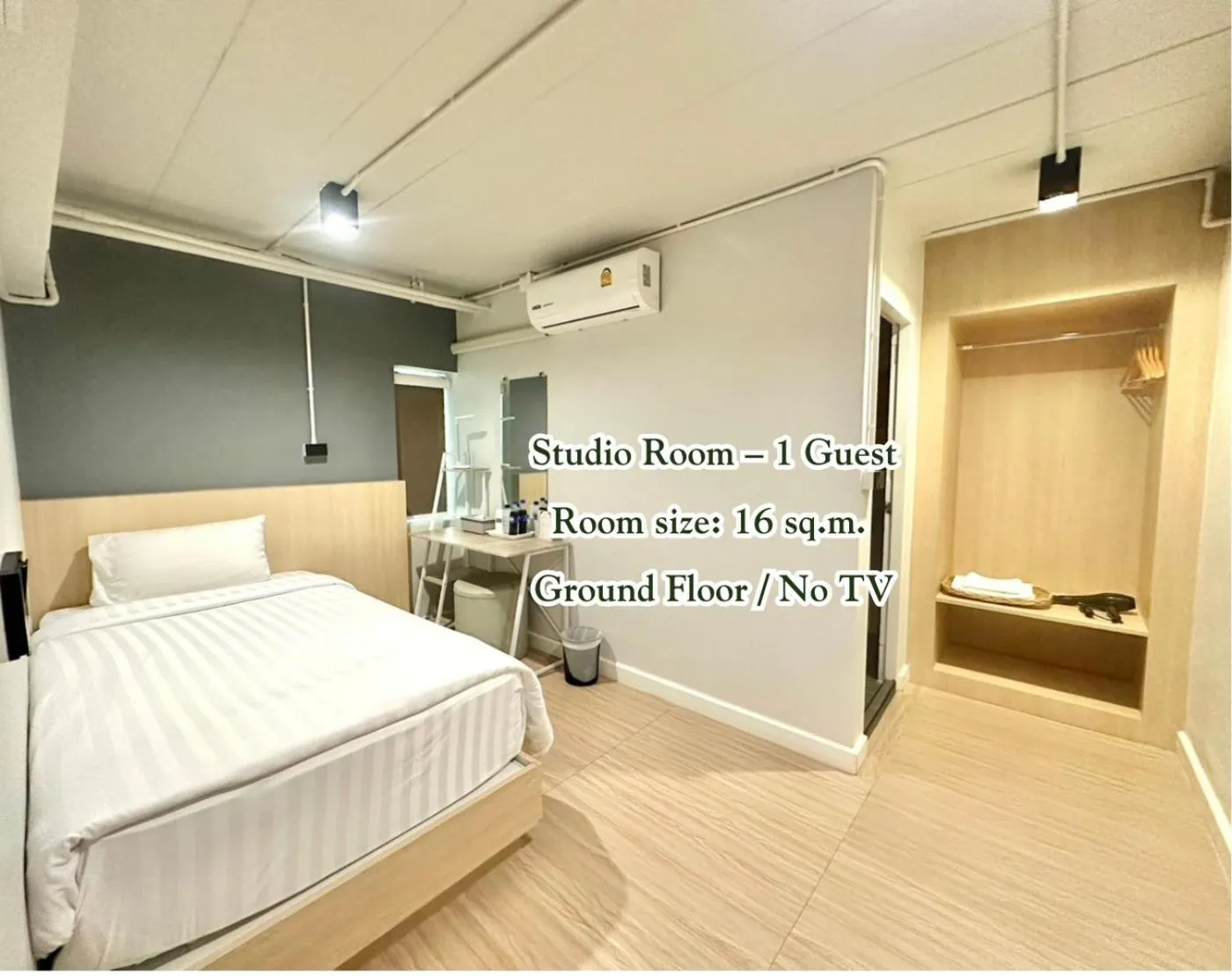 Bedroom, Bed in V1 boutique hotel