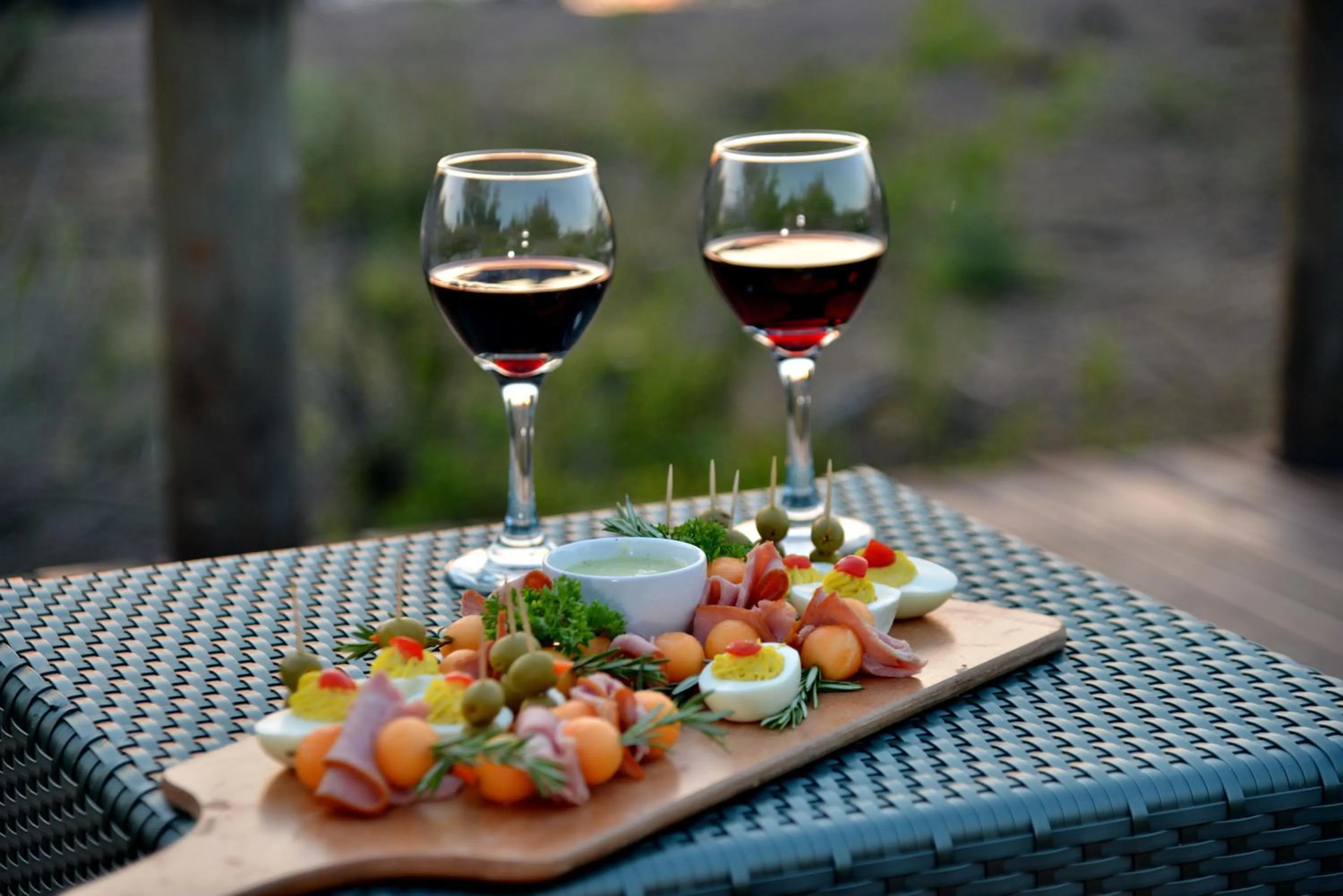 Food and drinks in Motswiri Private Safari Lodge