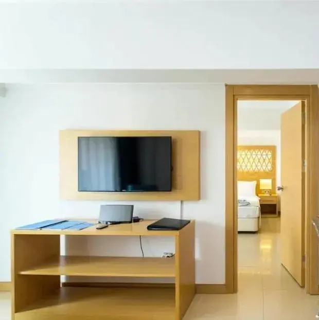 Deluxe Triple Room in Aurasia Design Hotel Deluxe Triple Room in Aurasia Design Hotel