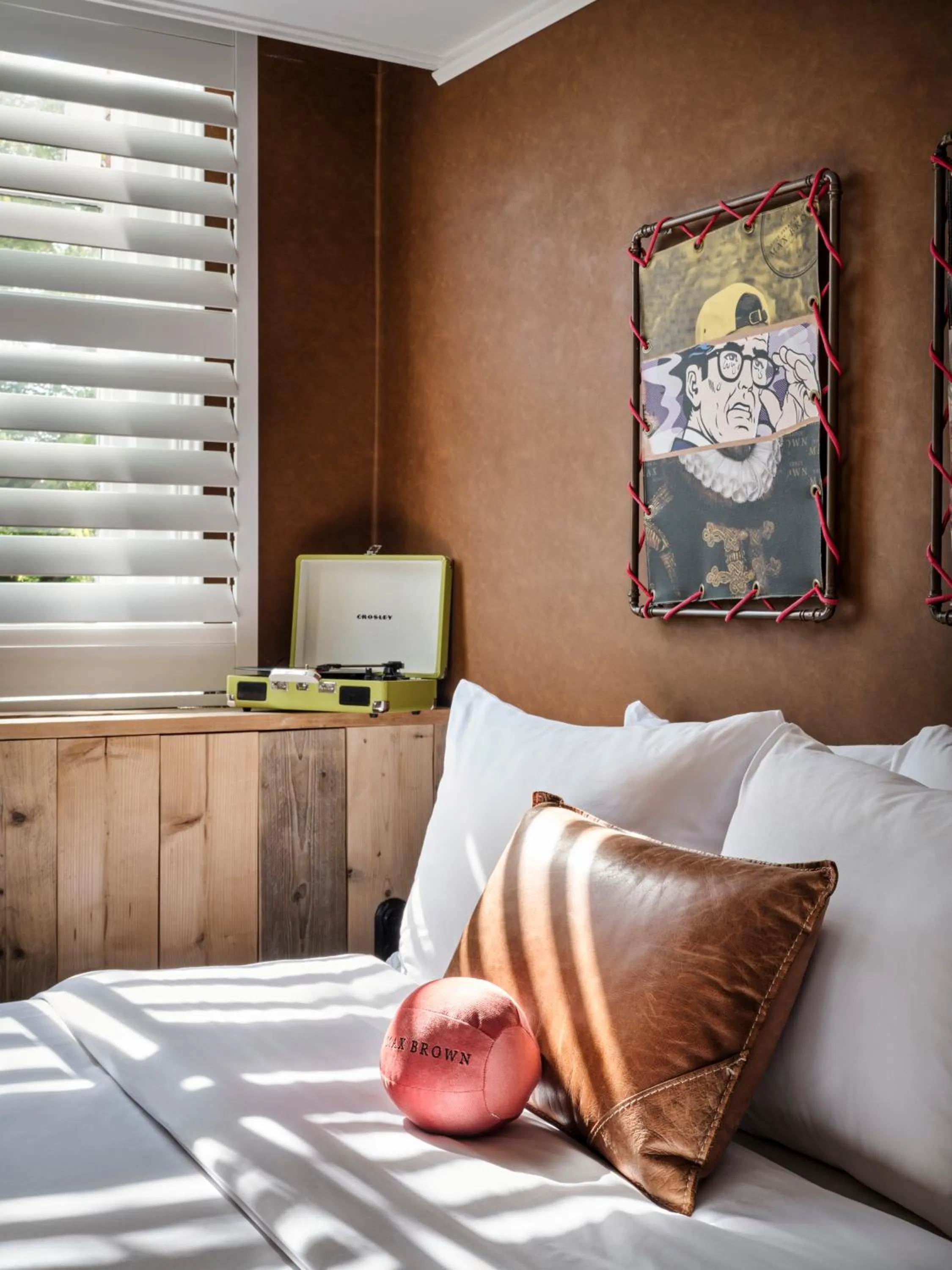 Bedroom in Max Brown Hotel Museum Square, part of Sircle Collection