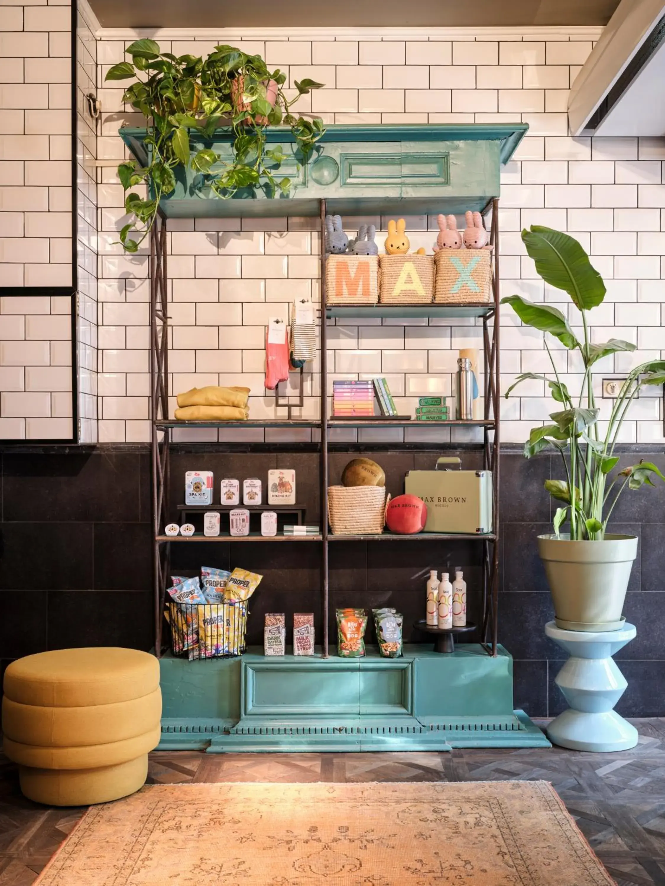 Lobby or reception in Max Brown Hotel Museum Square, part of Sircle Collection Lobby or reception in Max Brown Hotel Museum Square, part of Sircle Collection